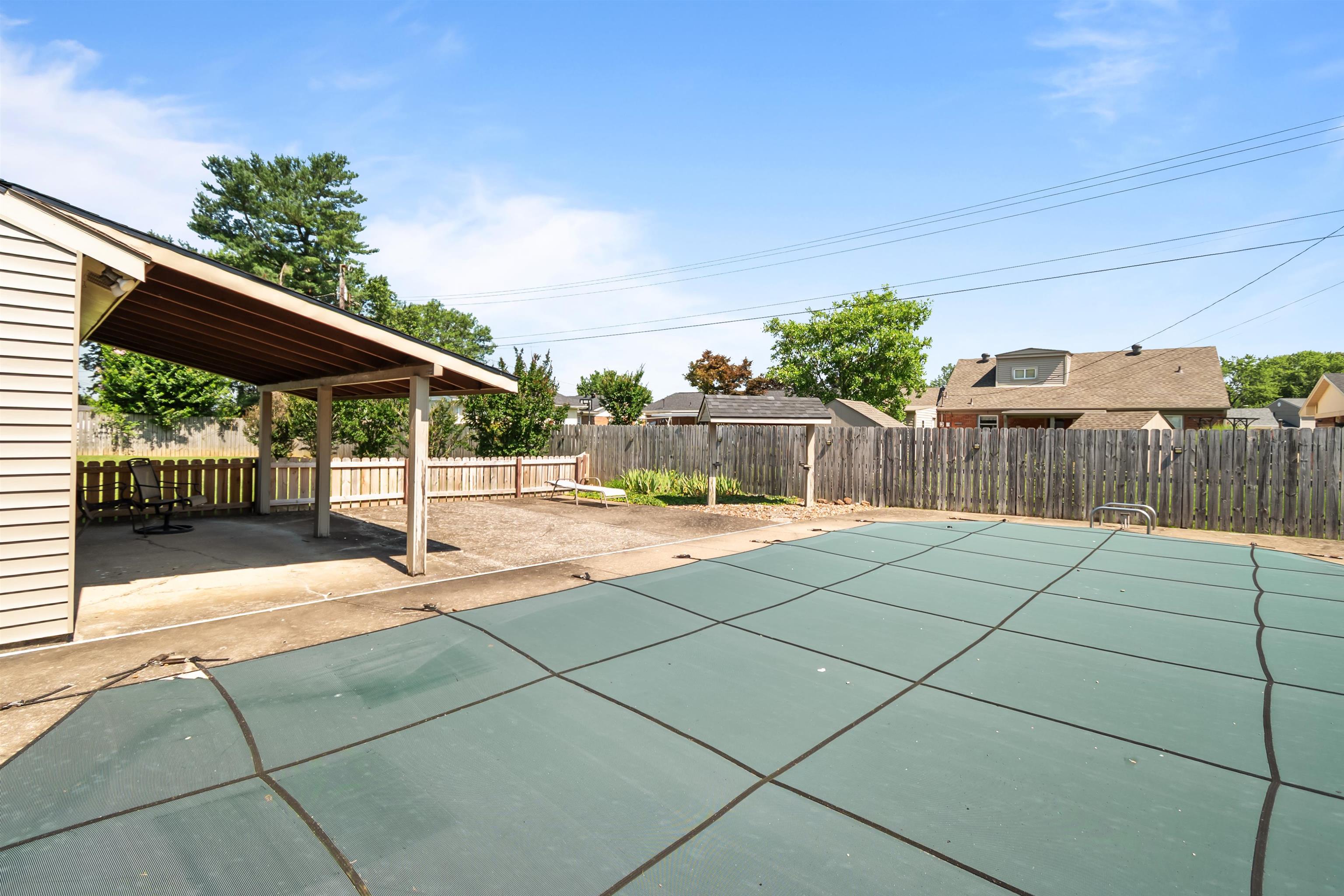 2315 Chateaugay LP, Owensboro, Kentucky 42301, 4 Bedrooms Bedrooms, ,2 BathroomsBathrooms,Single Family Residence,For Sale,Chateaugay LP,92434