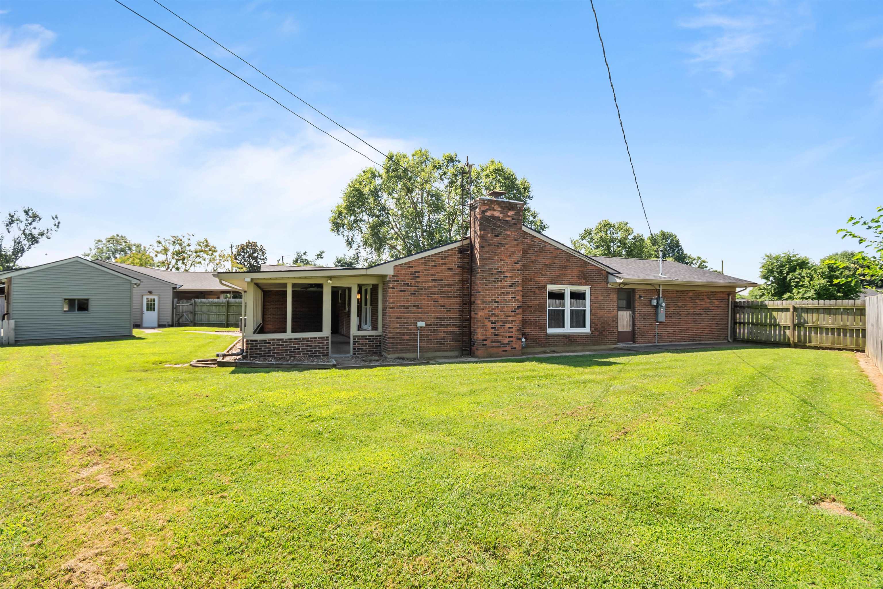 2315 Chateaugay LP, Owensboro, Kentucky 42301, 4 Bedrooms Bedrooms, ,2 BathroomsBathrooms,Single Family Residence,For Sale,Chateaugay LP,92434