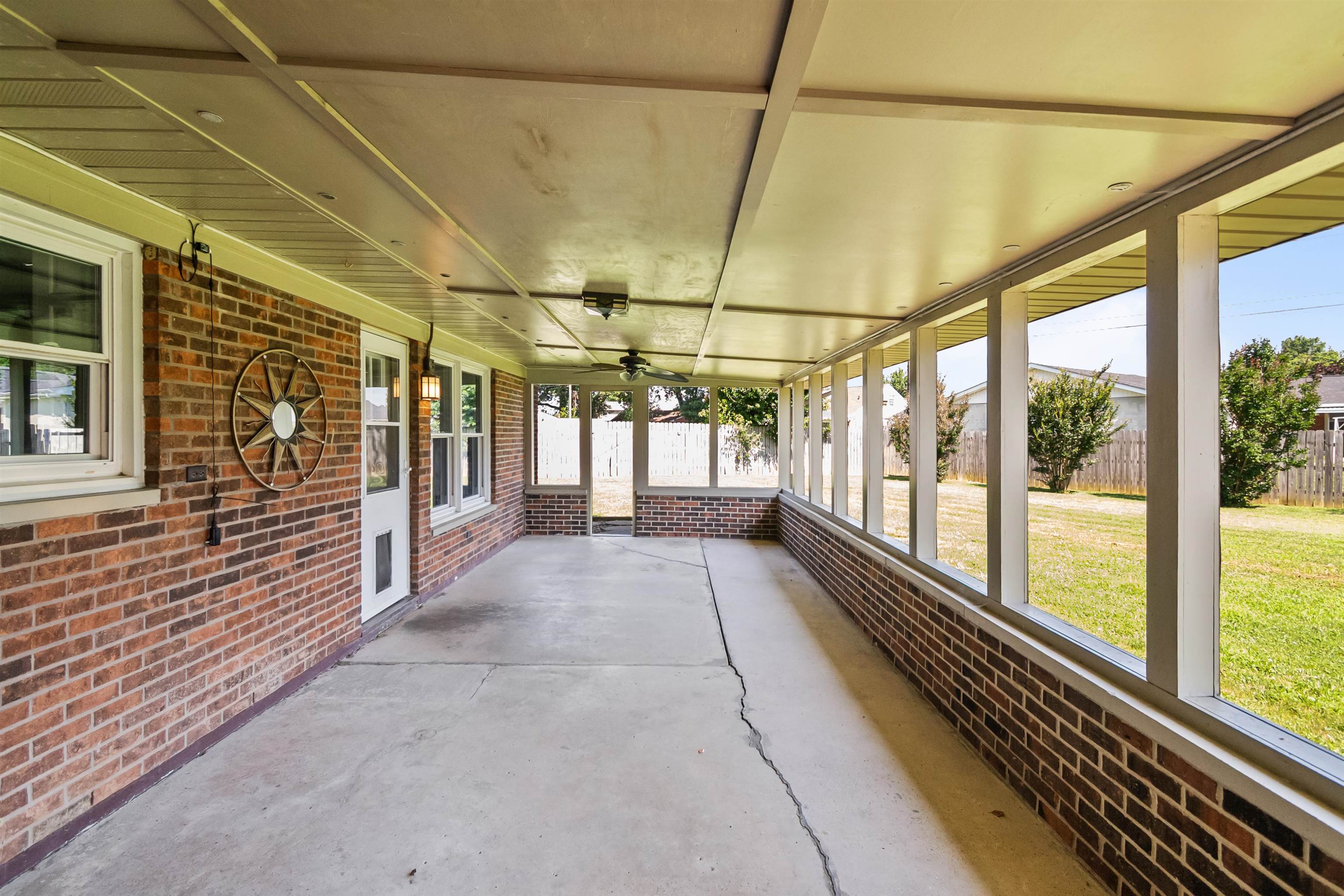 2315 Chateaugay LP, Owensboro, Kentucky 42301, 4 Bedrooms Bedrooms, ,2 BathroomsBathrooms,Single Family Residence,For Sale,Chateaugay LP,92434