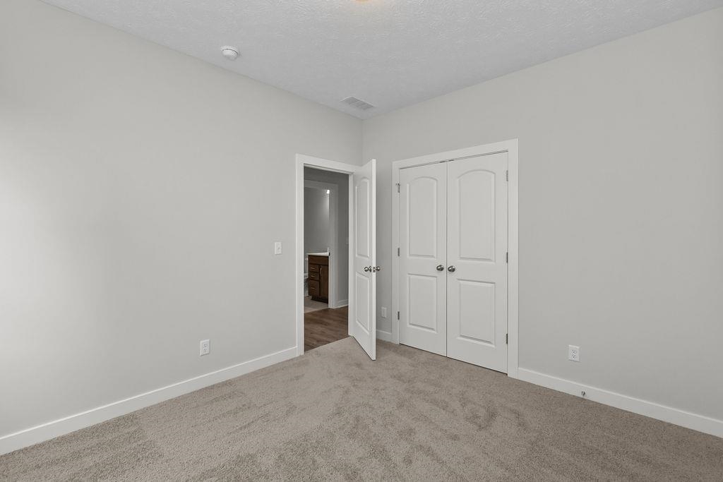 6613 Jessica Ln, Owensboro, Kentucky 42303, 3 Bedrooms Bedrooms, ,2 BathroomsBathrooms,Single Family Residence,For Sale,Jessica Ln,92440