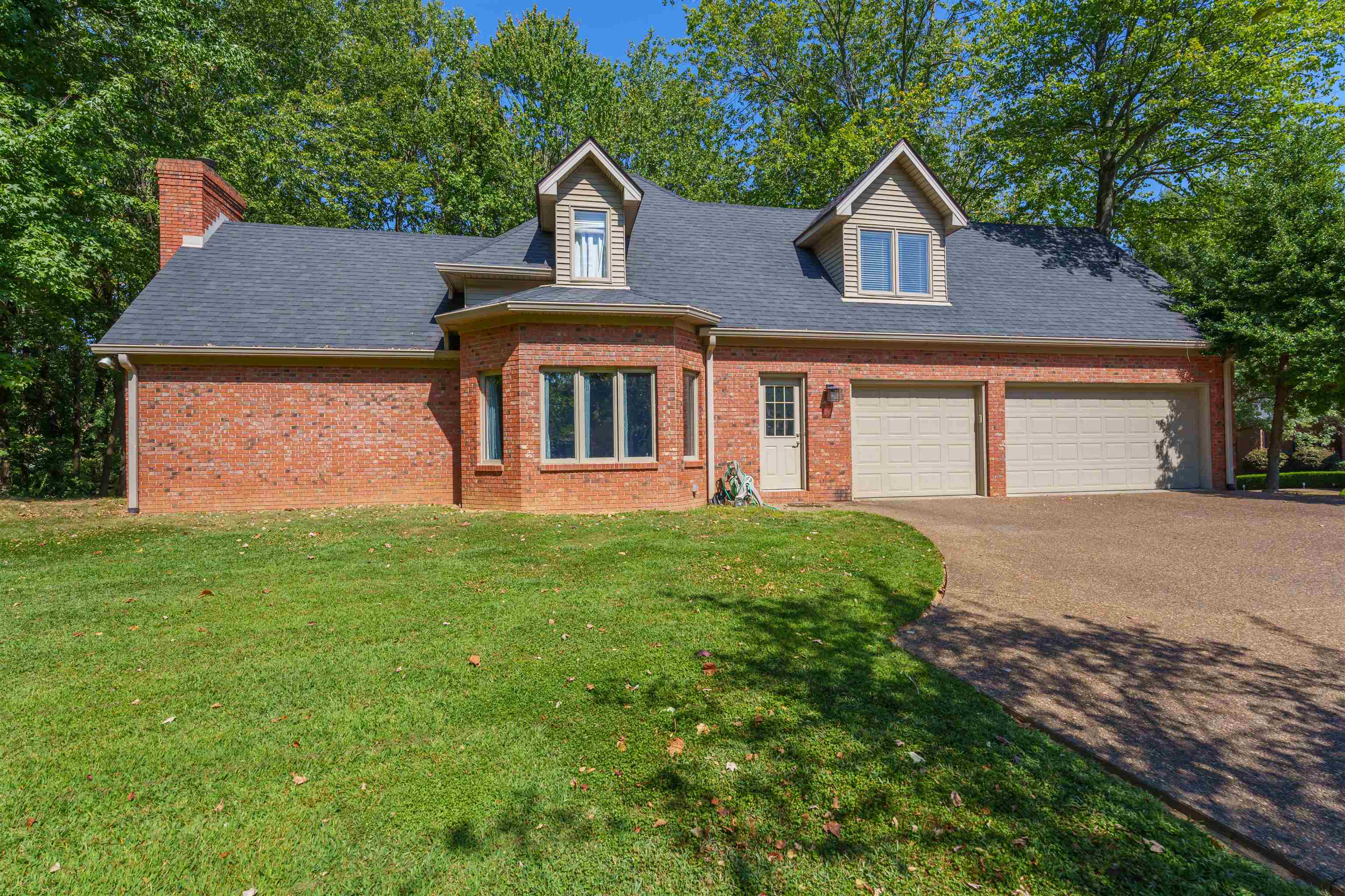 3682 Briarcliff Trace, Owensboro, Kentucky 42303, 5 Bedrooms Bedrooms, ,4 BathroomsBathrooms,Single Family Residence,For Sale,Briarcliff Trace,92449