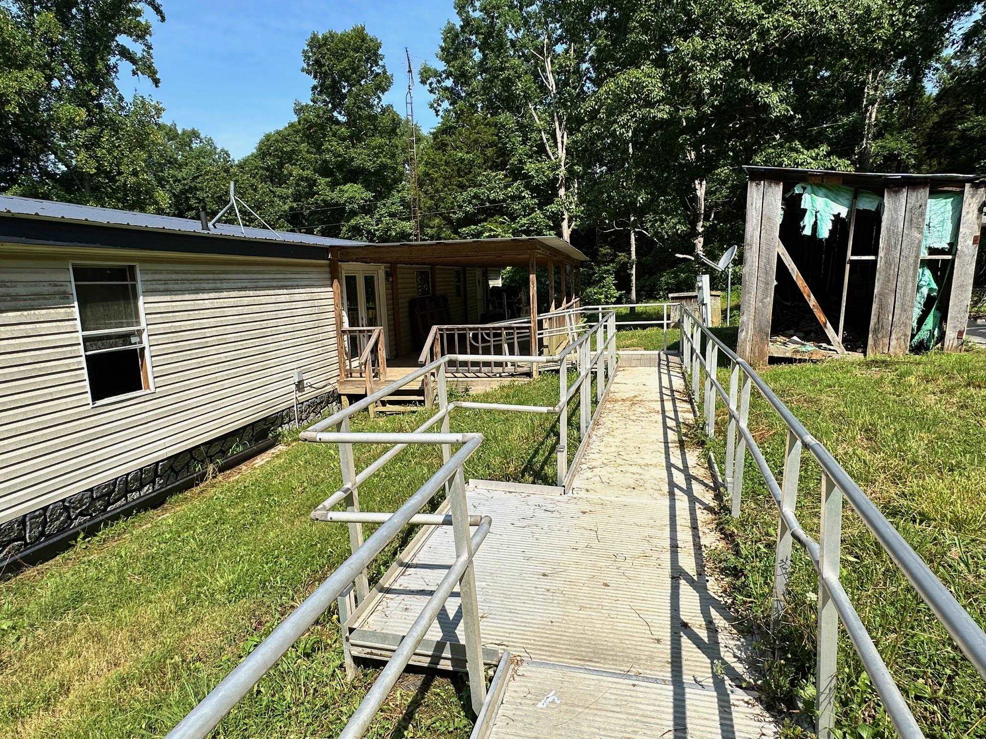 2972 Olaton Road, Olaton, Kentucky 42361, 4 Bedrooms Bedrooms, ,3 BathroomsBathrooms,Manufactured Home,For Sale,Olaton Road,92453