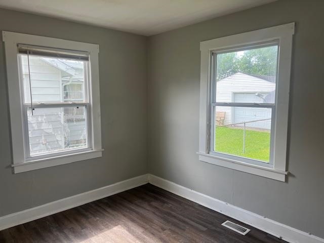 413 E. 27th Street, Owensboro, Kentucky 42303, 2 Bedrooms Bedrooms, ,1 BathroomBathrooms,Single Family Residence,For Sale,E. 27th Street,92454
