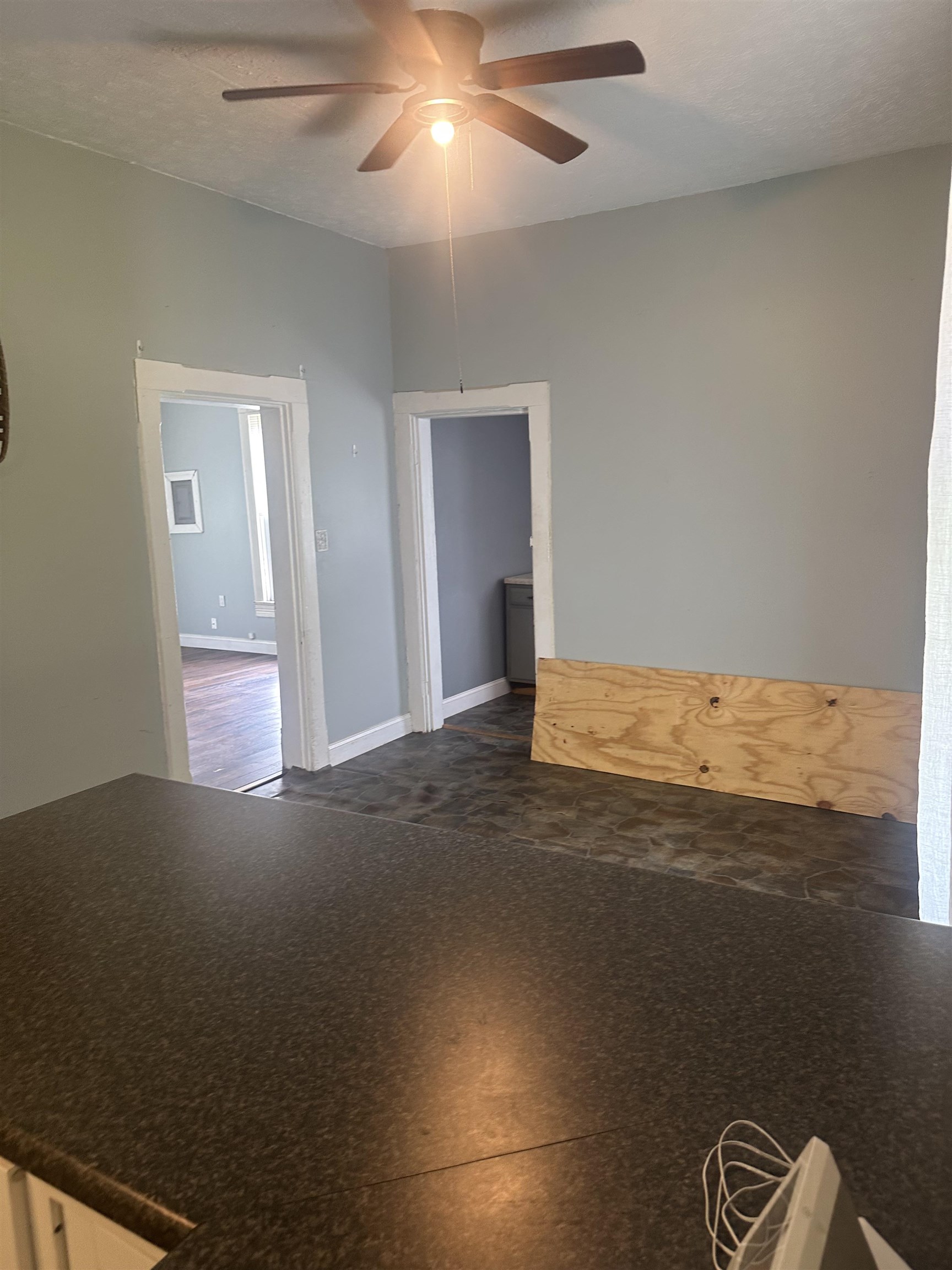 509 Main St, Caneyville, Kentucky 42721, 2 Bedrooms Bedrooms, ,1 BathroomBathrooms,Single Family Residence,For Sale,Main St,92455