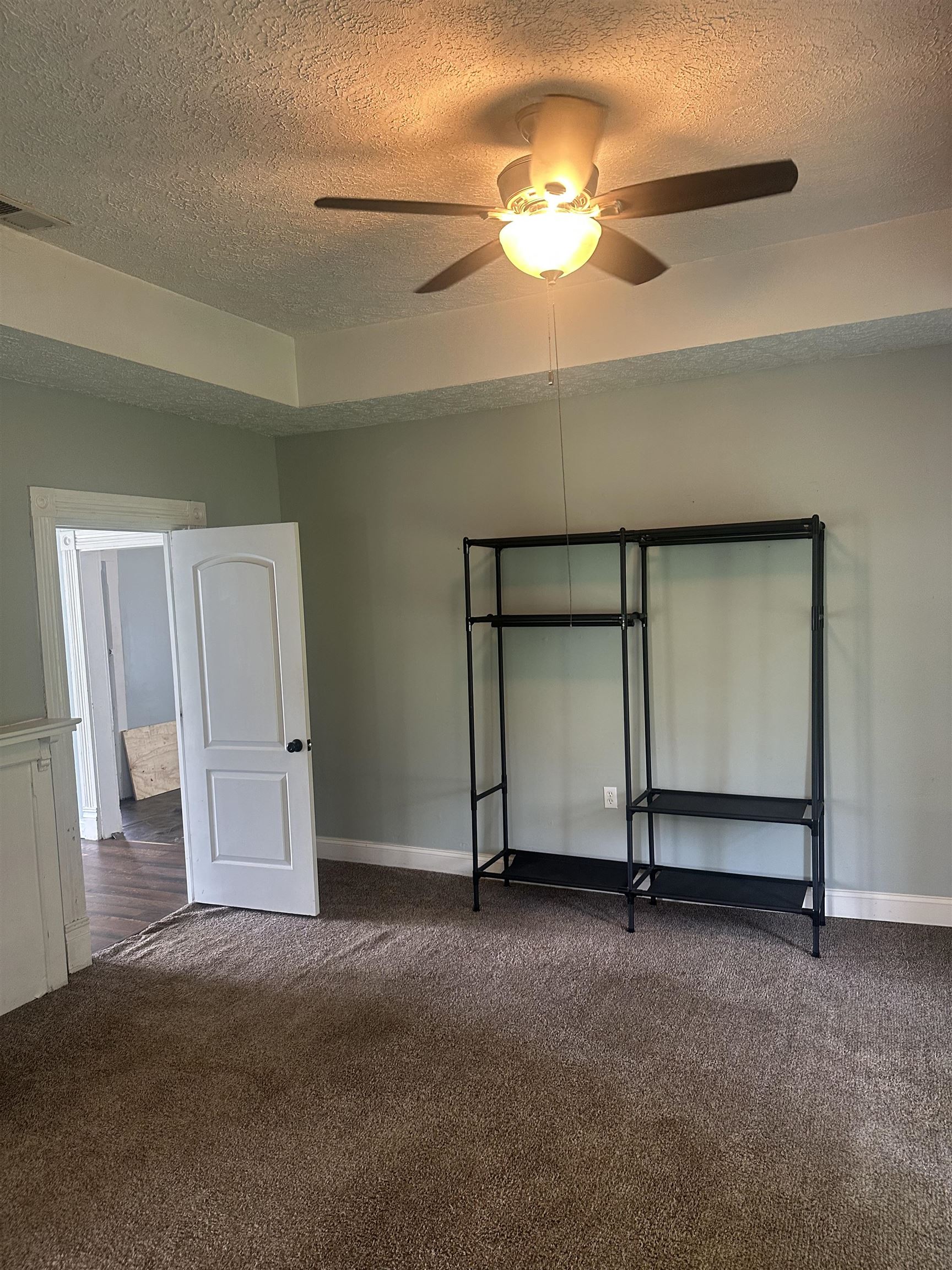509 Main St, Caneyville, Kentucky 42721, 2 Bedrooms Bedrooms, ,1 BathroomBathrooms,Single Family Residence,For Sale,Main St,92455
