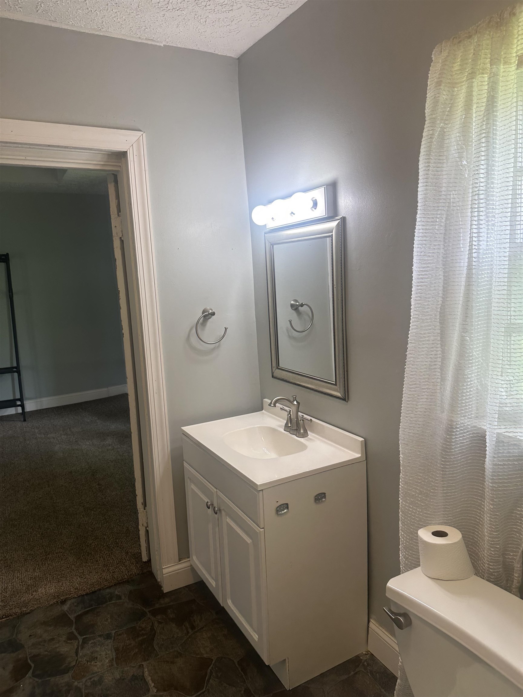 509 Main St, Caneyville, Kentucky 42721, 2 Bedrooms Bedrooms, ,1 BathroomBathrooms,Single Family Residence,For Sale,Main St,92455