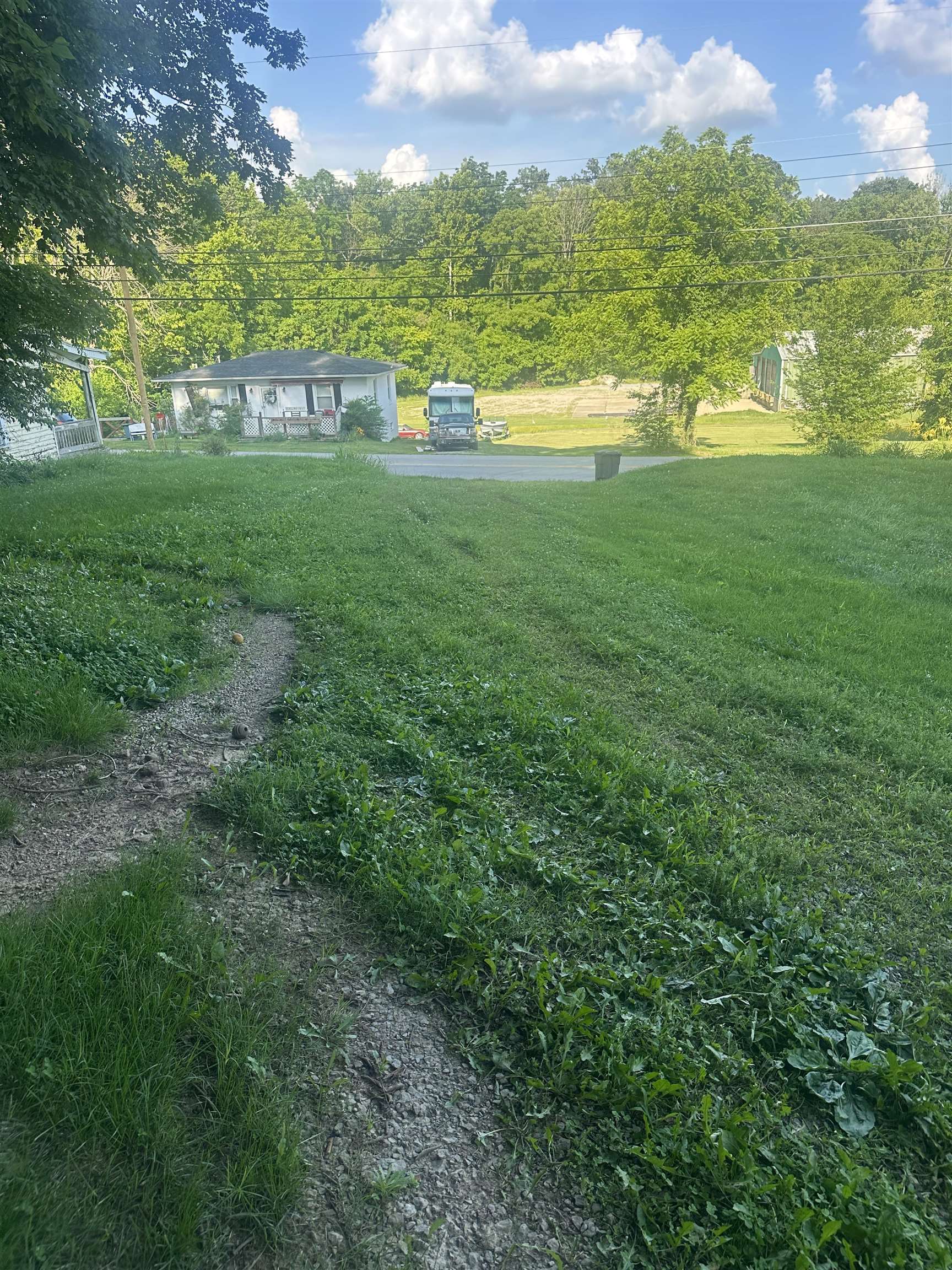 509 Main St, Caneyville, Kentucky 42721, 2 Bedrooms Bedrooms, ,1 BathroomBathrooms,Single Family Residence,For Sale,Main St,92455