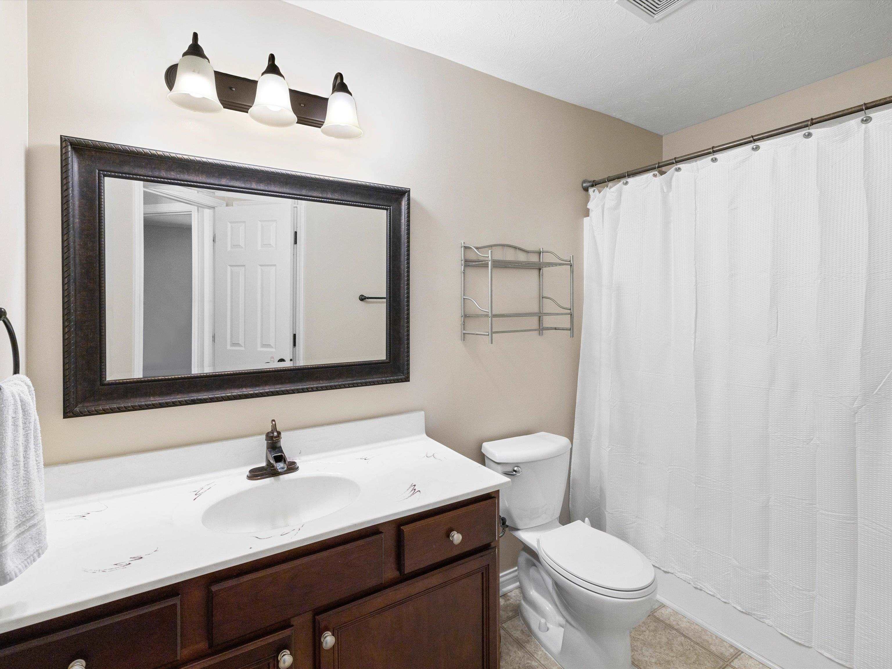 331 Camden Circle, Owensboro, Kentucky 42301, 4 Bedrooms Bedrooms, ,2 BathroomsBathrooms,Single Family Residence,For Sale,Camden Circle,92456