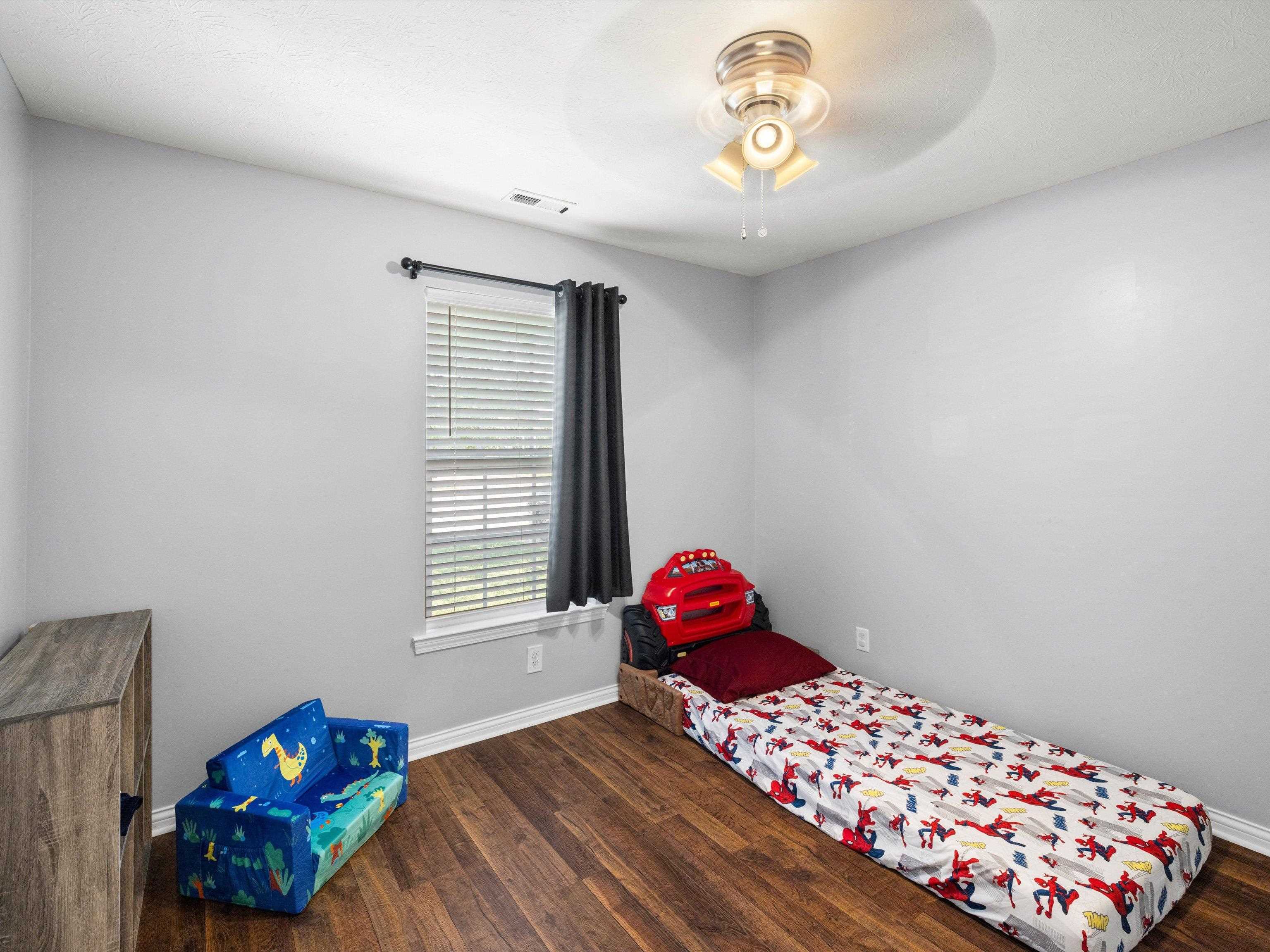 331 Camden Circle, Owensboro, Kentucky 42301, 4 Bedrooms Bedrooms, ,2 BathroomsBathrooms,Single Family Residence,For Sale,Camden Circle,92456