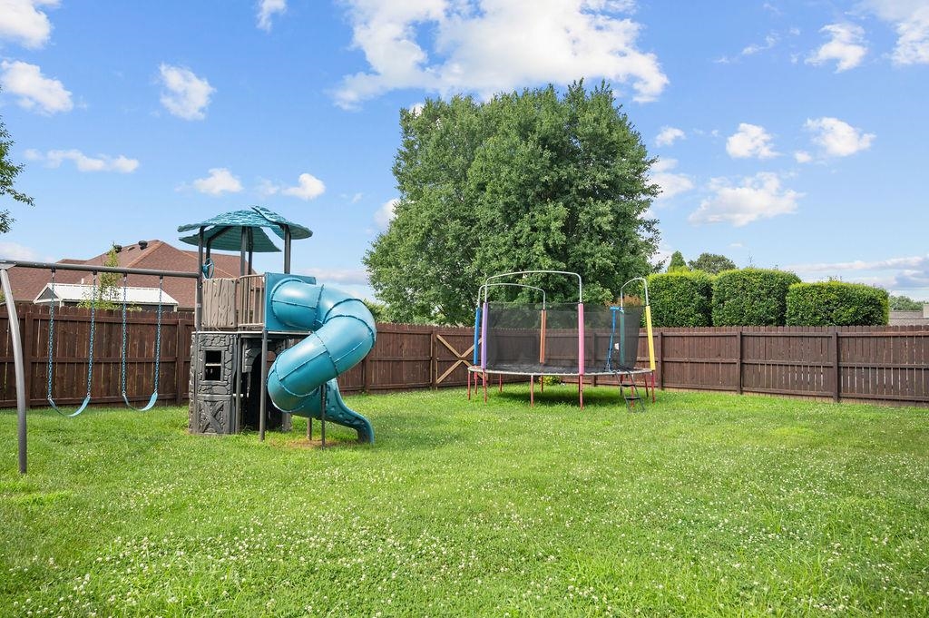 2248 Daniels Lane, Owensboro, Kentucky 42303, 4 Bedrooms Bedrooms, ,2 BathroomsBathrooms,Single Family Residence,For Sale,Daniels Lane,92457