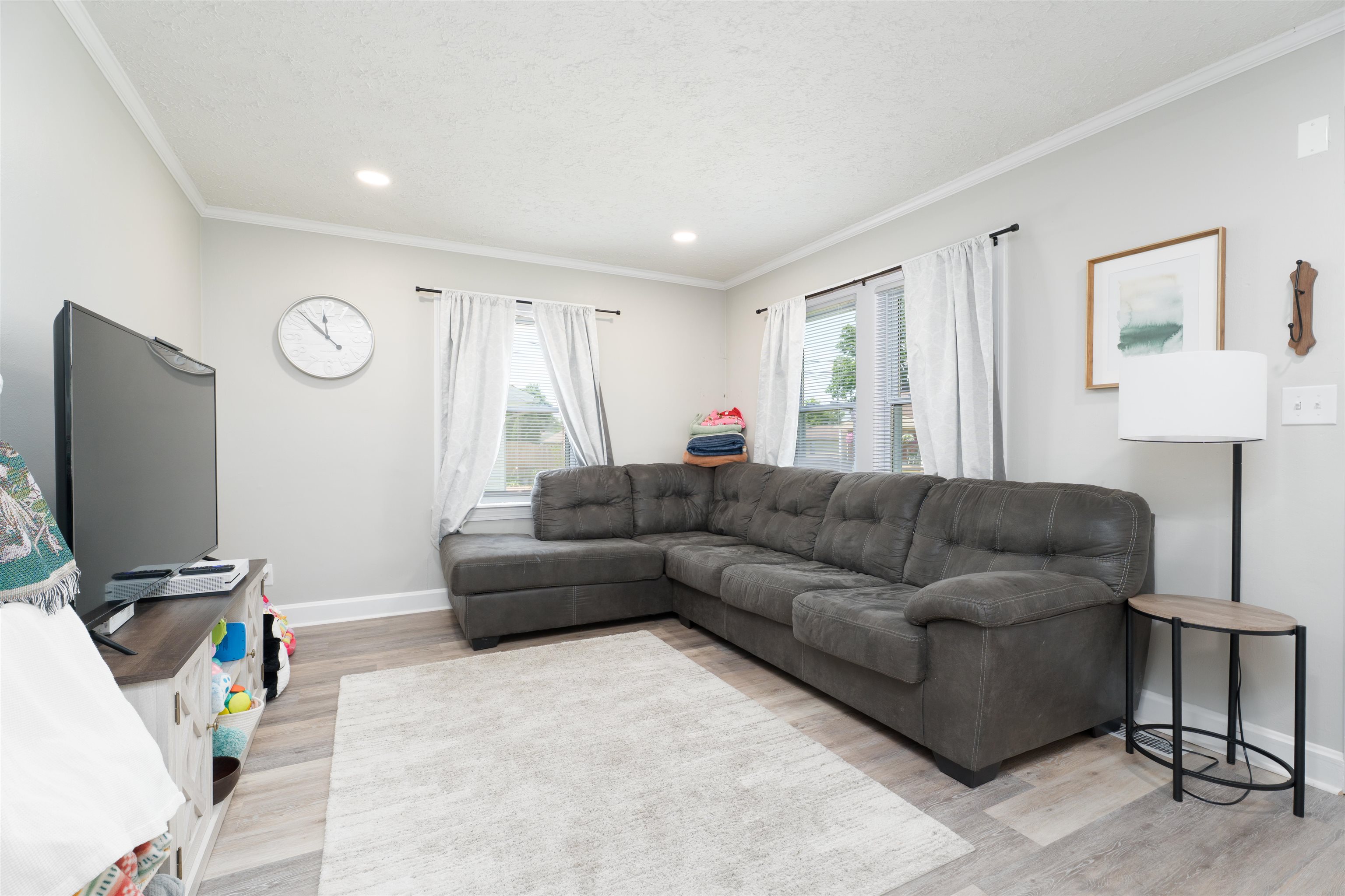 3203 Daviess St, Owensboro, Kentucky 42303, 2 Bedrooms Bedrooms, ,1 BathroomBathrooms,Single Family Residence,For Sale,Daviess St,92458