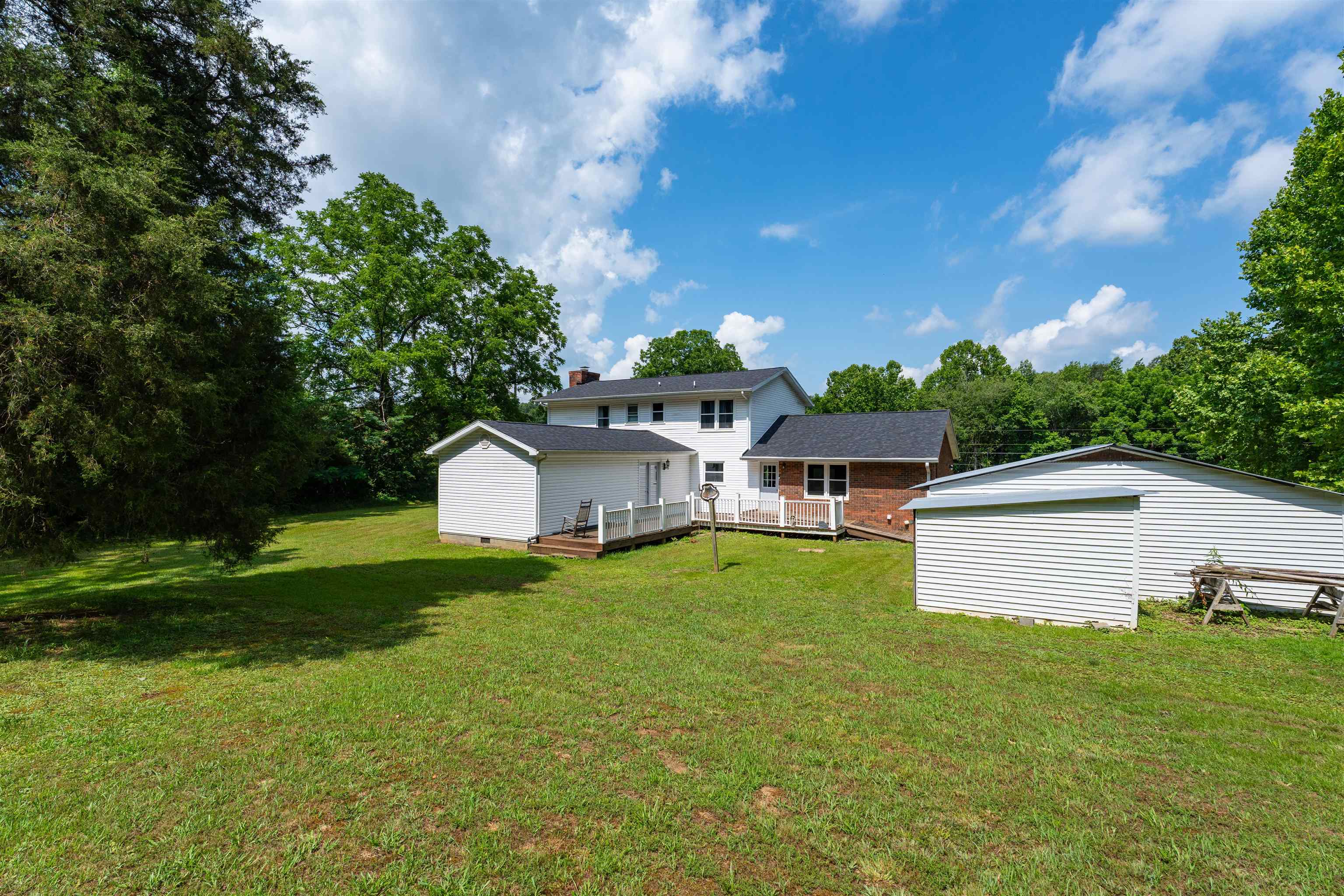 238 County Line Rd, Fordsville, Kentucky 42343, 5 Bedrooms Bedrooms, ,3 BathroomsBathrooms,Single Family Residence,For Sale,County Line Rd,92459