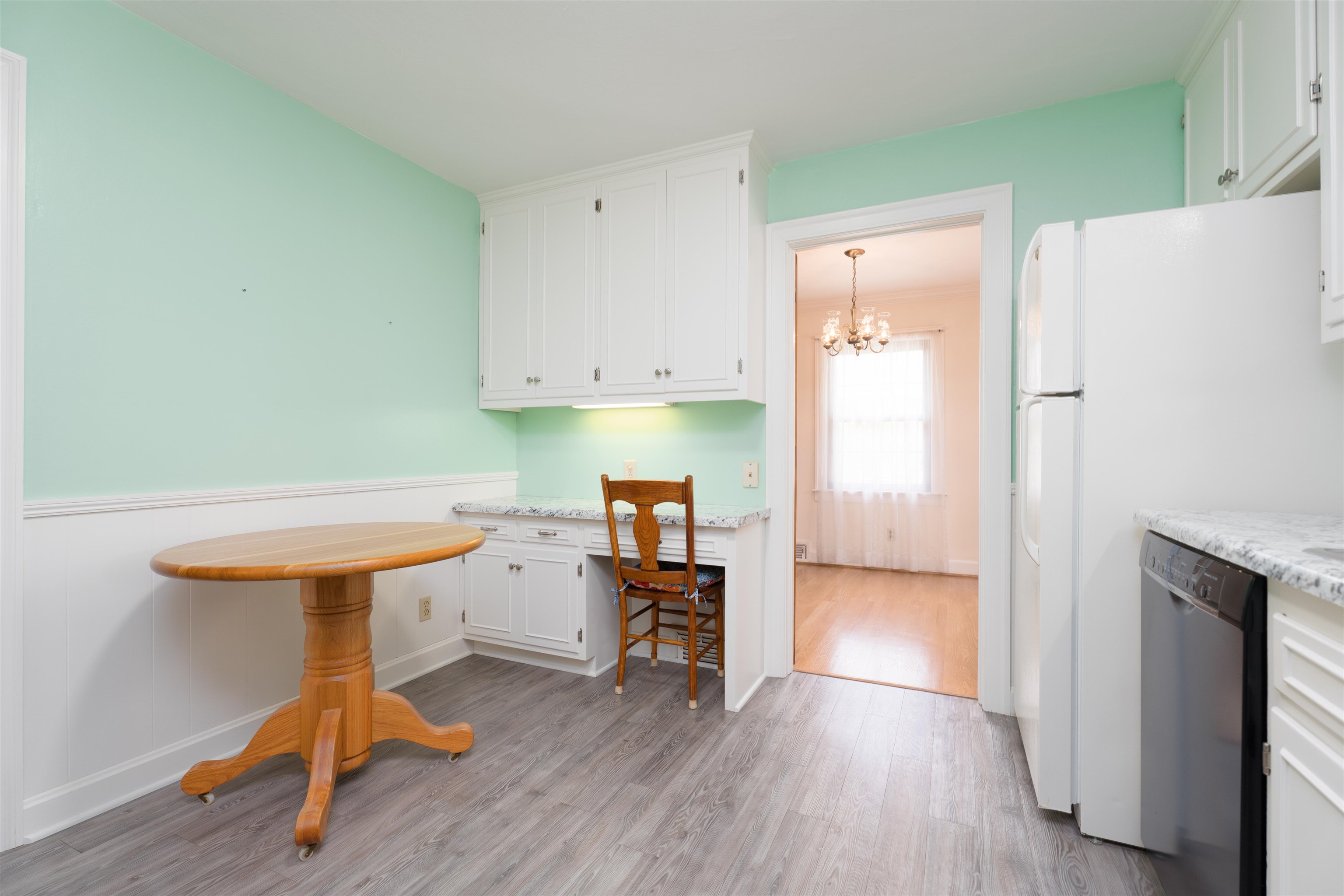 815 Devonshire Dr, Owensboro, Kentucky 42303, 3 Bedrooms Bedrooms, ,2 BathroomsBathrooms,Single Family Residence,For Sale,Devonshire Dr,92466
