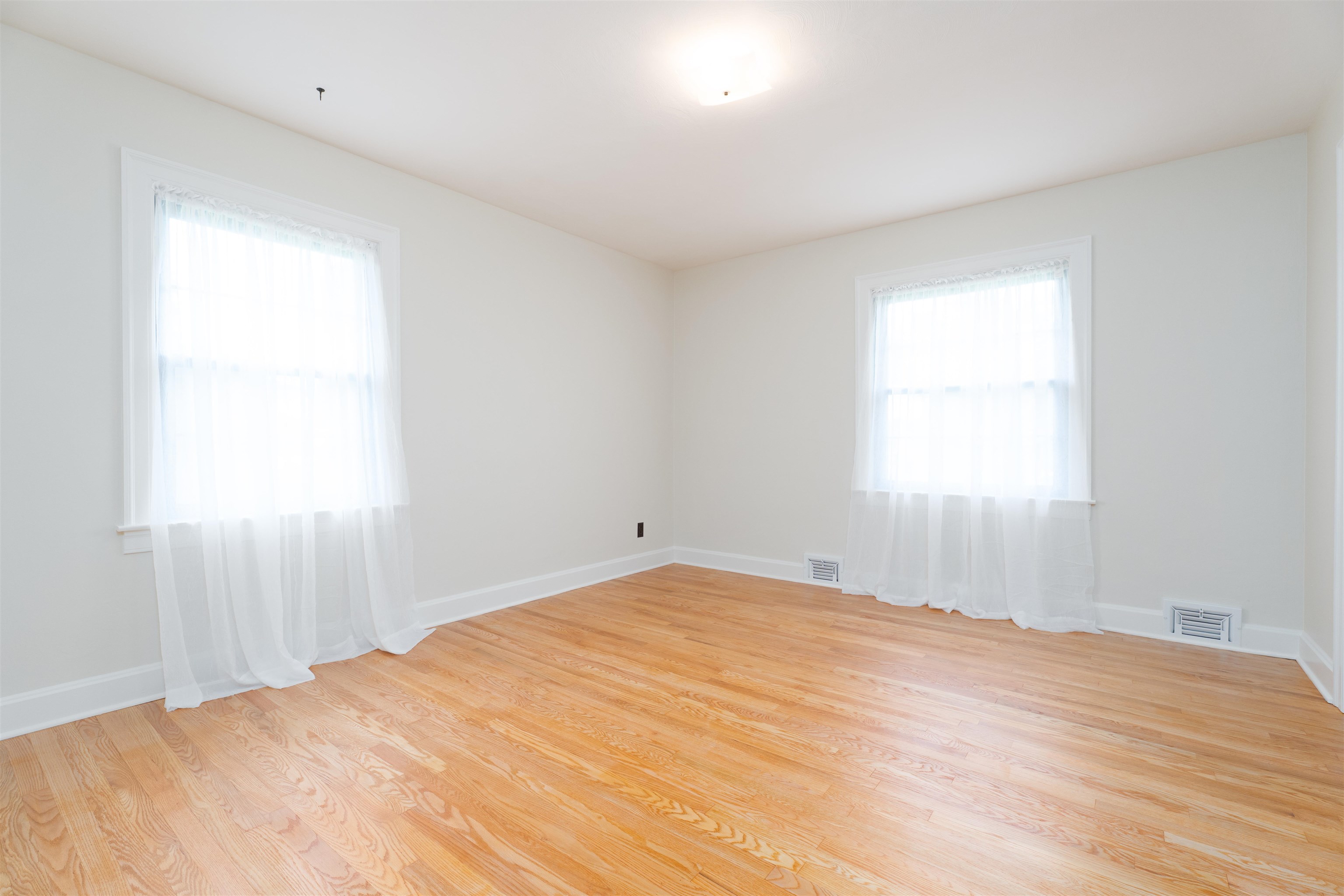 815 Devonshire Dr, Owensboro, Kentucky 42303, 3 Bedrooms Bedrooms, ,2 BathroomsBathrooms,Single Family Residence,For Sale,Devonshire Dr,92466