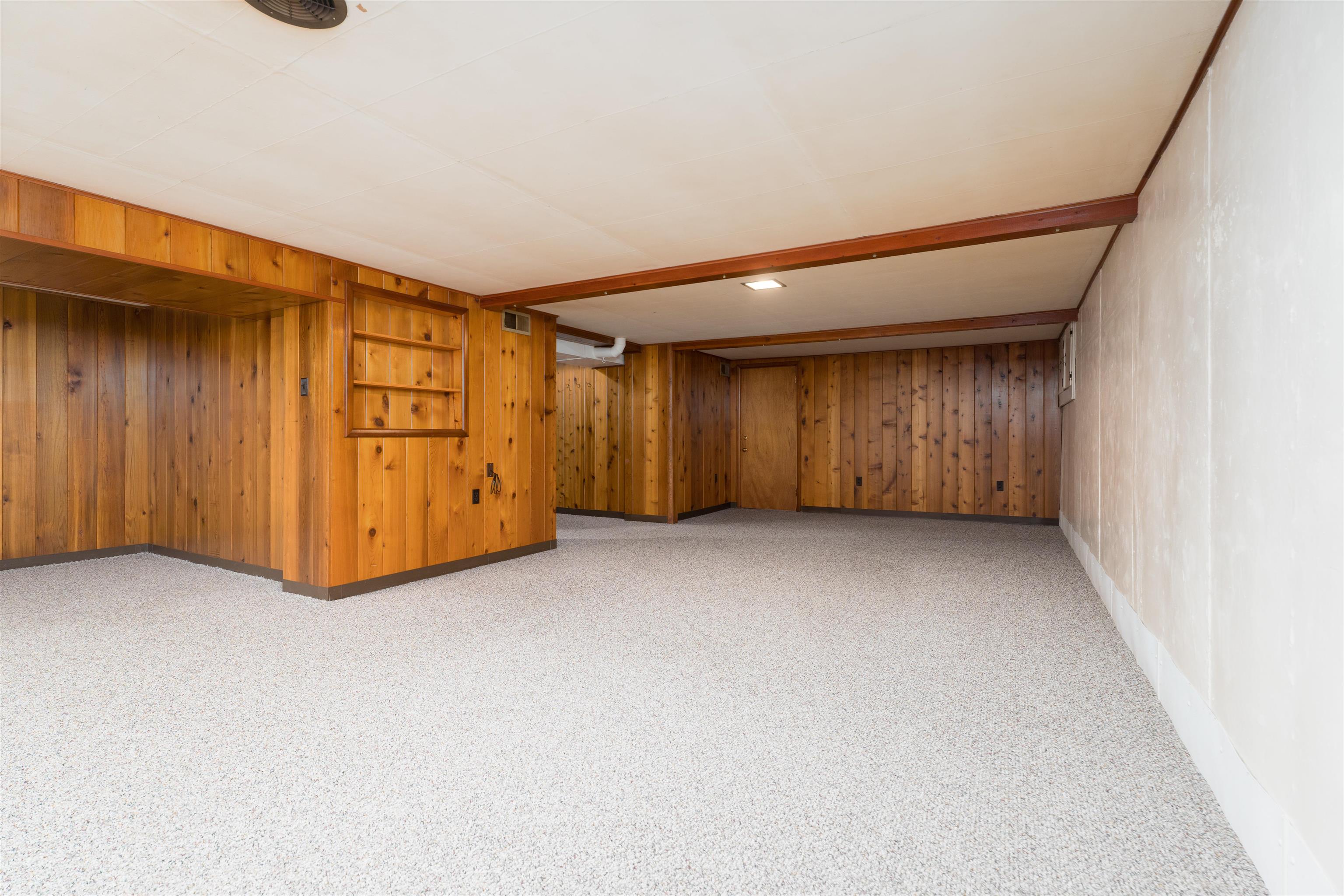 815 Devonshire Dr, Owensboro, Kentucky 42303, 3 Bedrooms Bedrooms, ,2 BathroomsBathrooms,Single Family Residence,For Sale,Devonshire Dr,92466