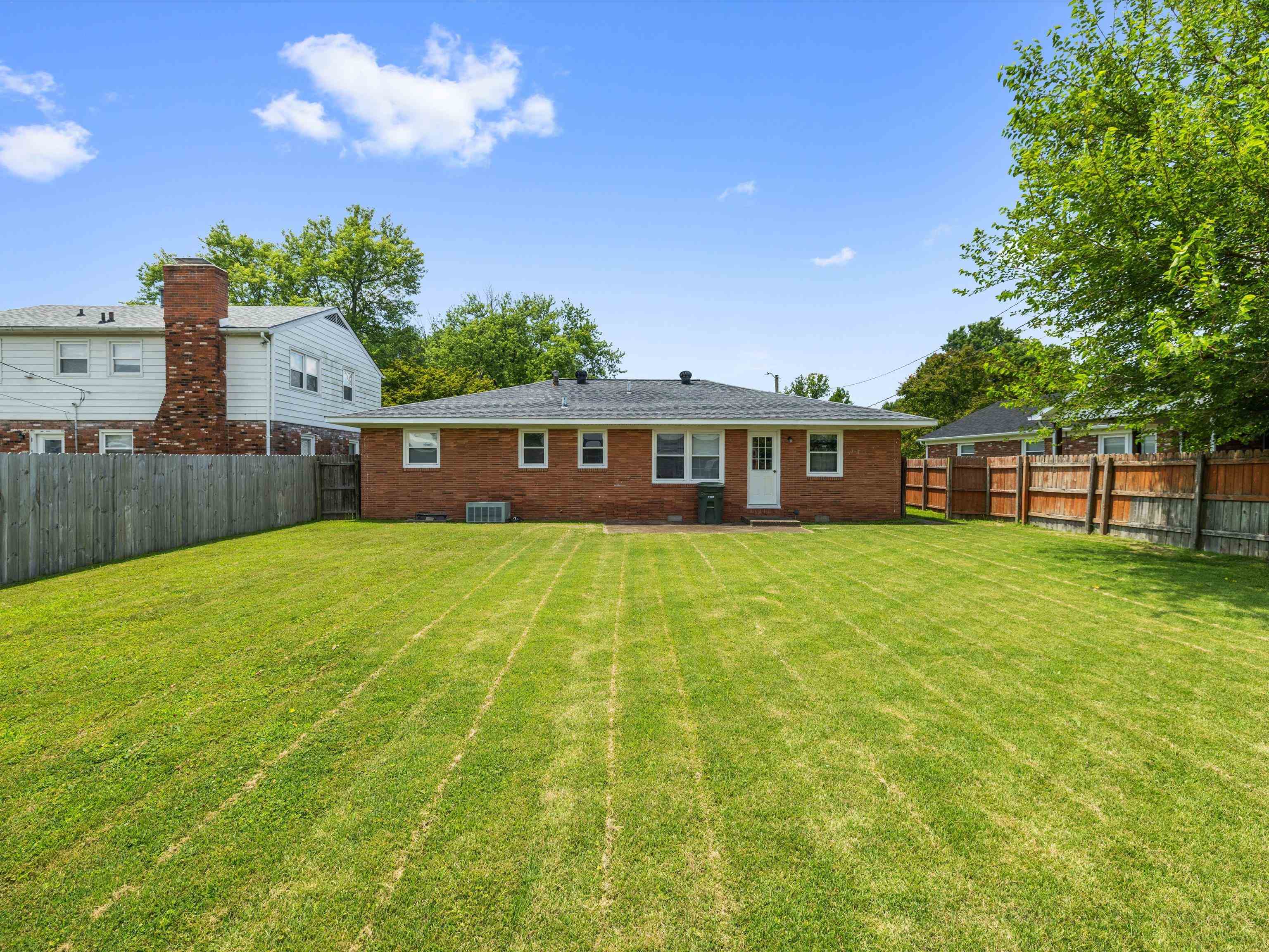 2503 Dartmouth Drive, Owensboro, Kentucky 42301, 3 Bedrooms Bedrooms, ,1 BathroomBathrooms,Single Family Residence,For Sale,Dartmouth Drive,92467