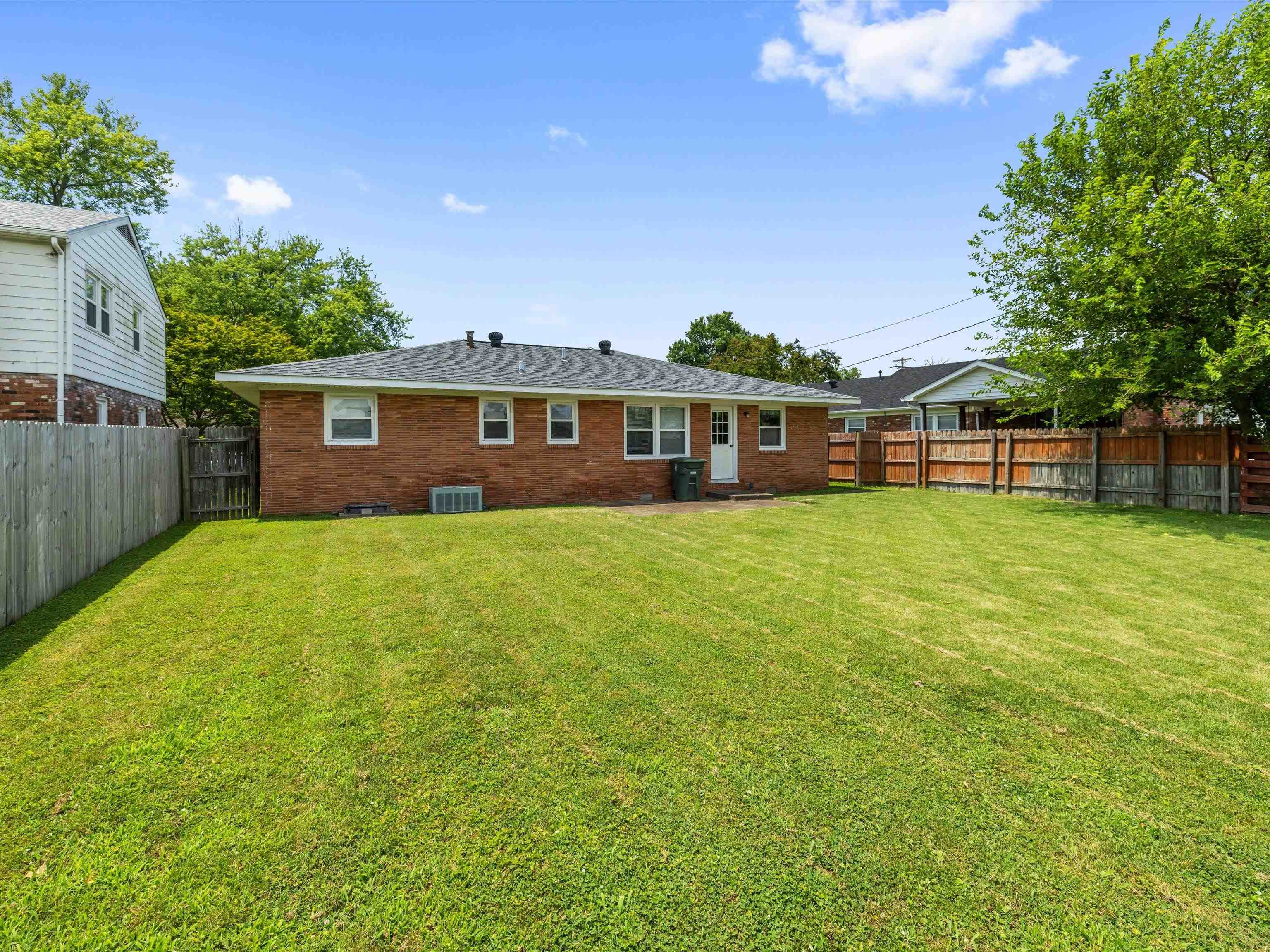 2503 Dartmouth Drive, Owensboro, Kentucky 42301, 3 Bedrooms Bedrooms, ,1 BathroomBathrooms,Single Family Residence,For Sale,Dartmouth Drive,92467