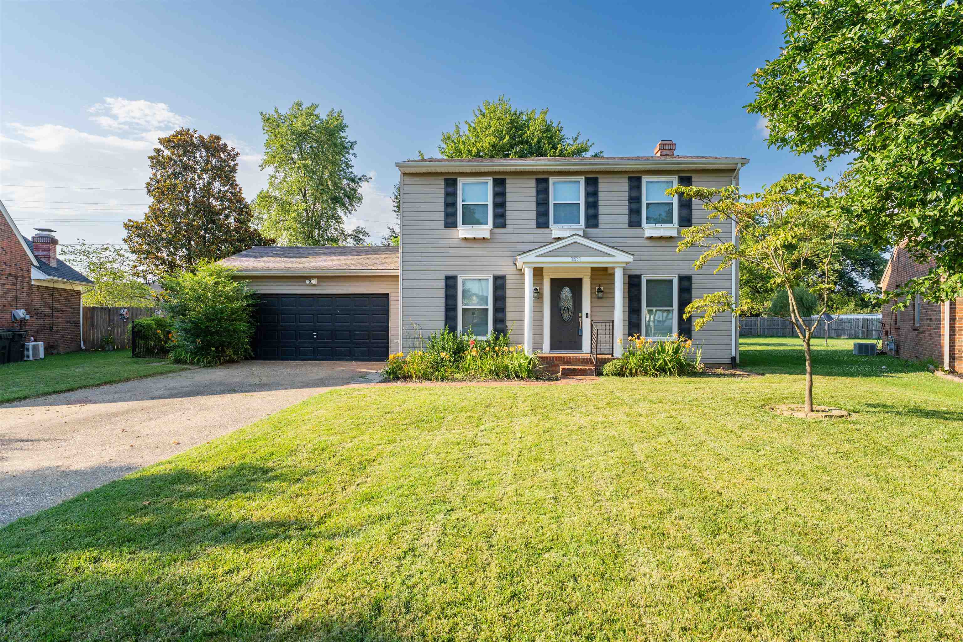 3831 Greenfield Lane, Owensboro, Kentucky 42301, 5 Bedrooms Bedrooms, ,1 BathroomBathrooms,Single Family Residence,For Sale,Greenfield Lane,92469