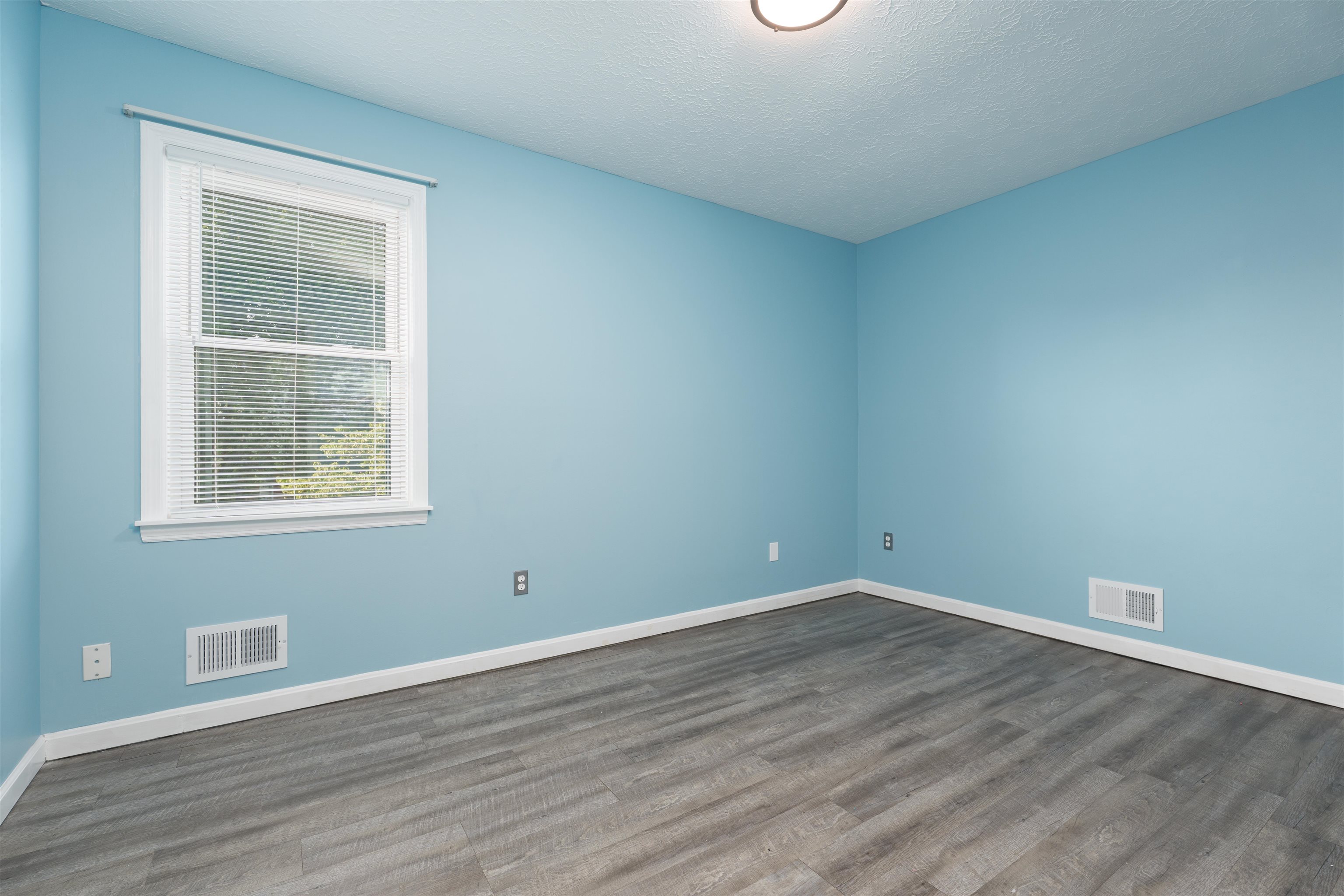 3831 Greenfield Lane, Owensboro, Kentucky 42301, 5 Bedrooms Bedrooms, ,1 BathroomBathrooms,Single Family Residence,For Sale,Greenfield Lane,92469