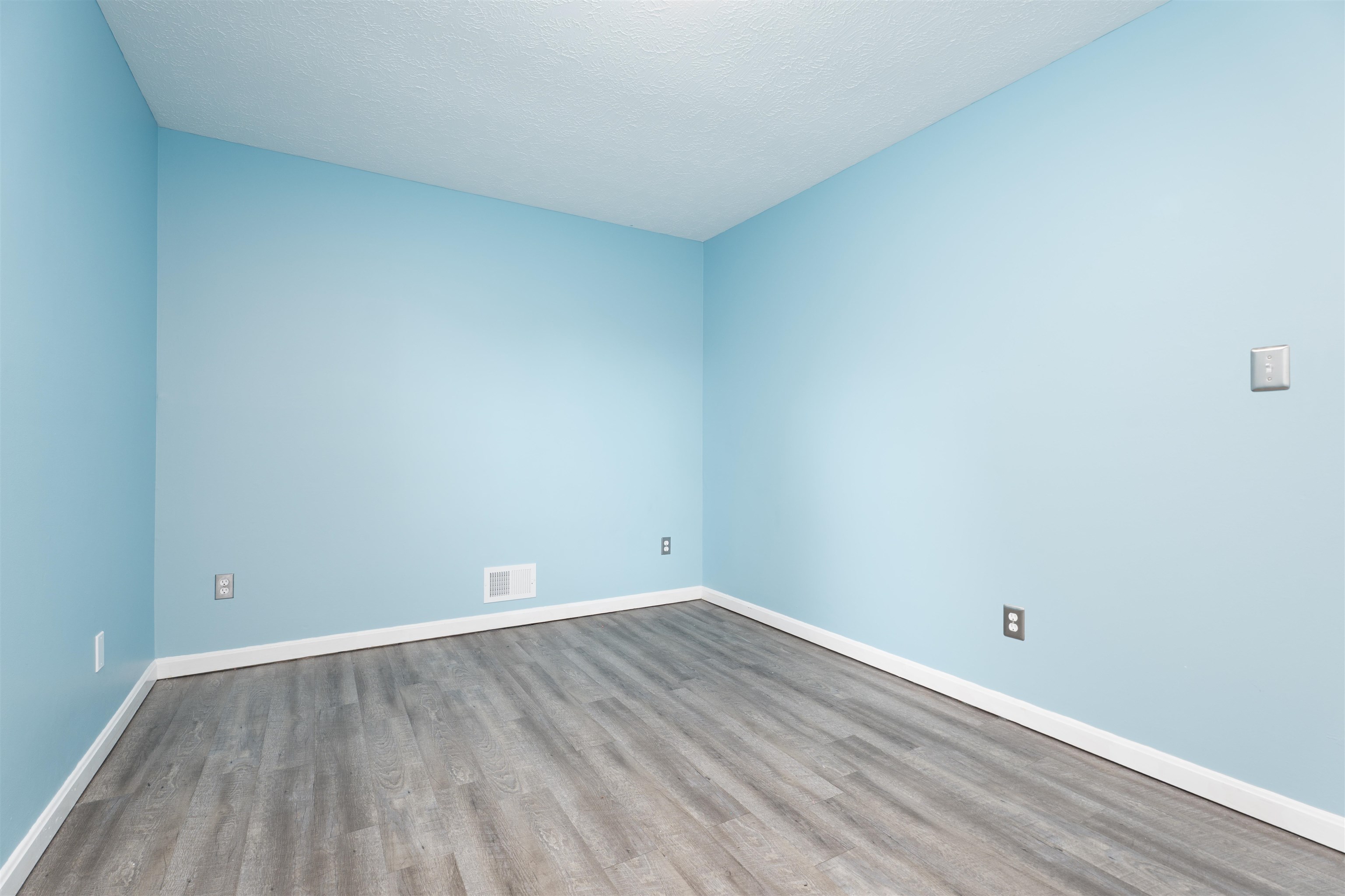 3831 Greenfield Lane, Owensboro, Kentucky 42301, 5 Bedrooms Bedrooms, ,1 BathroomBathrooms,Single Family Residence,For Sale,Greenfield Lane,92469