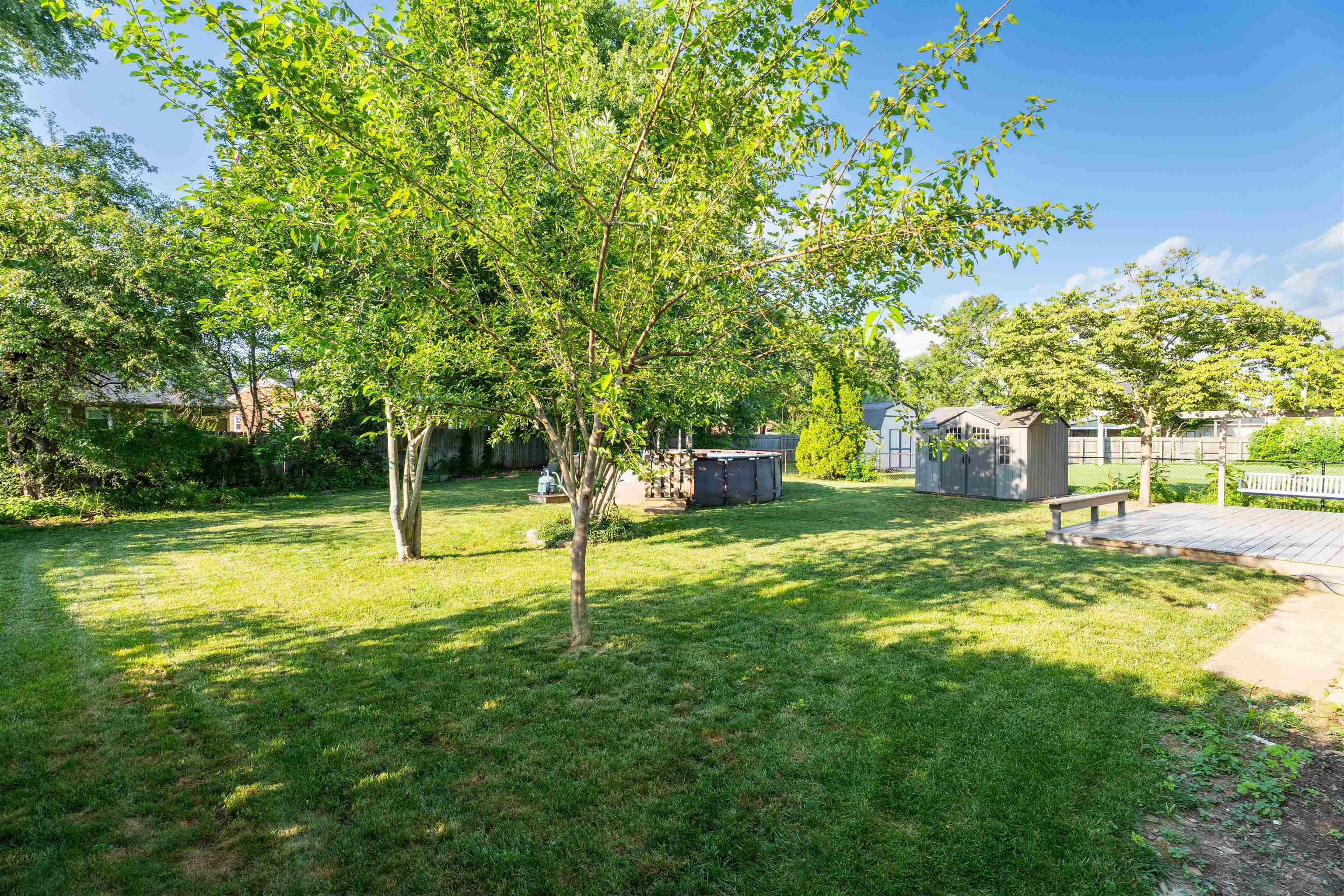 3831 Greenfield Lane, Owensboro, Kentucky 42301, 5 Bedrooms Bedrooms, ,1 BathroomBathrooms,Single Family Residence,For Sale,Greenfield Lane,92469