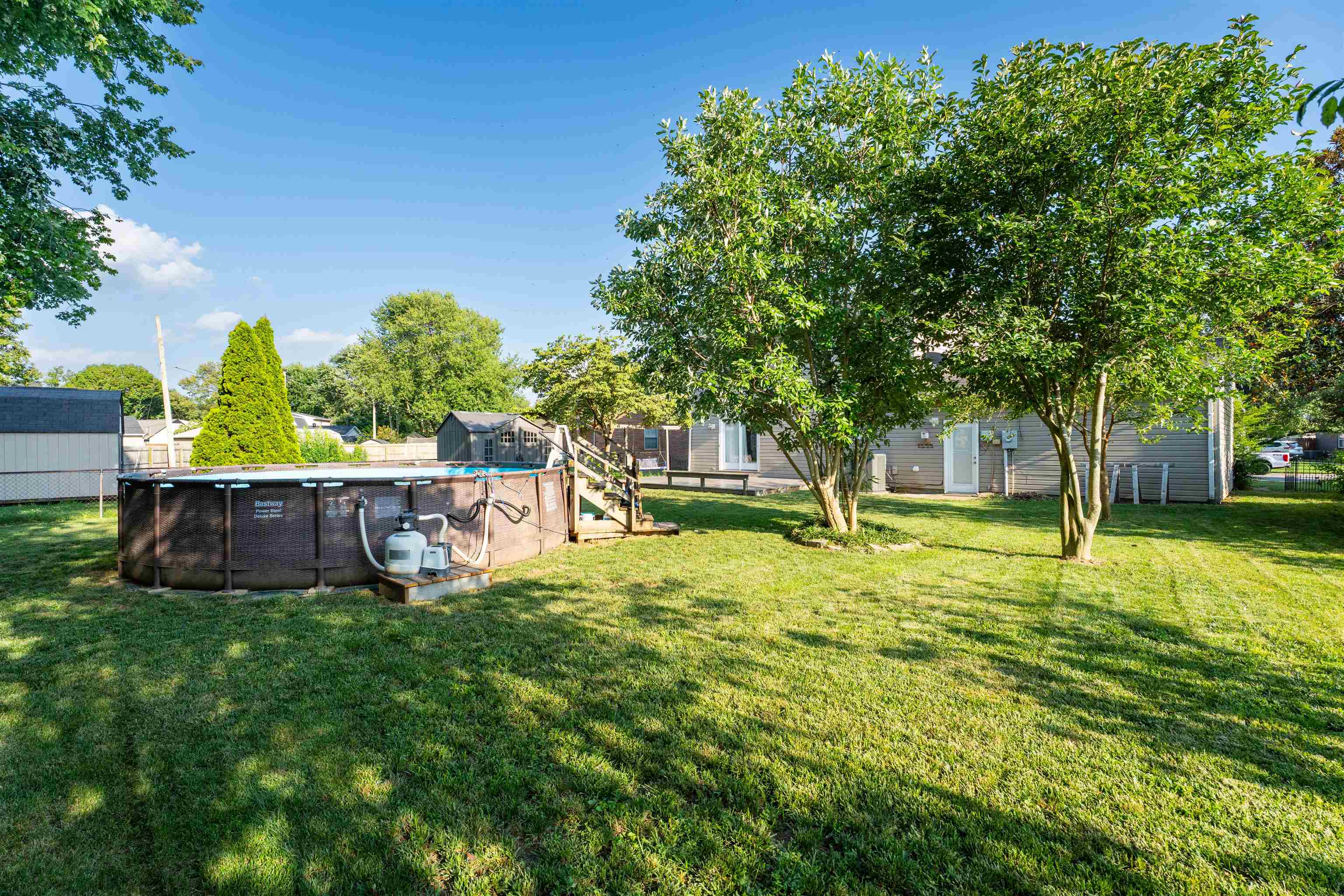 3831 Greenfield Lane, Owensboro, Kentucky 42301, 5 Bedrooms Bedrooms, ,1 BathroomBathrooms,Single Family Residence,For Sale,Greenfield Lane,92469