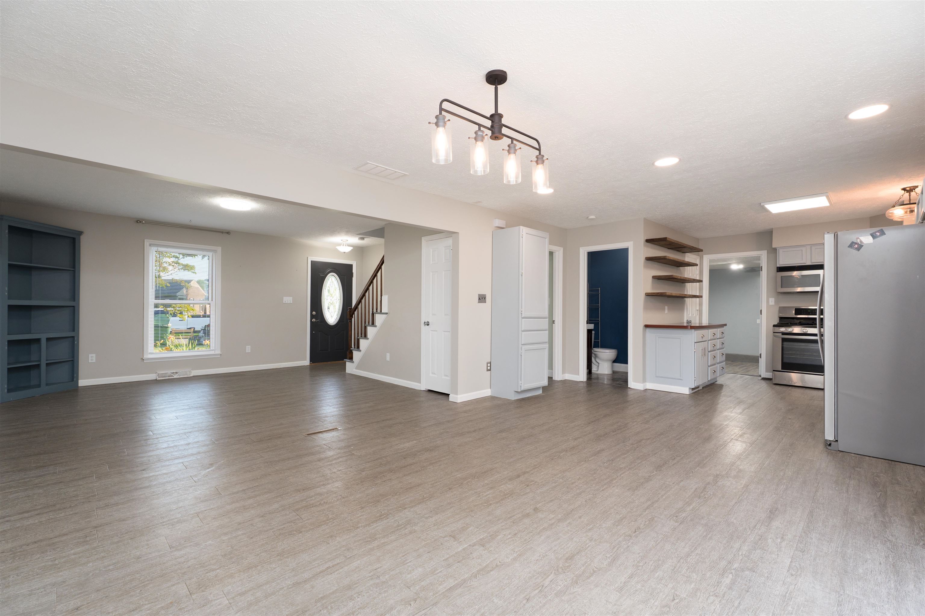 3831 Greenfield Lane, Owensboro, Kentucky 42301, 5 Bedrooms Bedrooms, ,1 BathroomBathrooms,Single Family Residence,For Sale,Greenfield Lane,92469