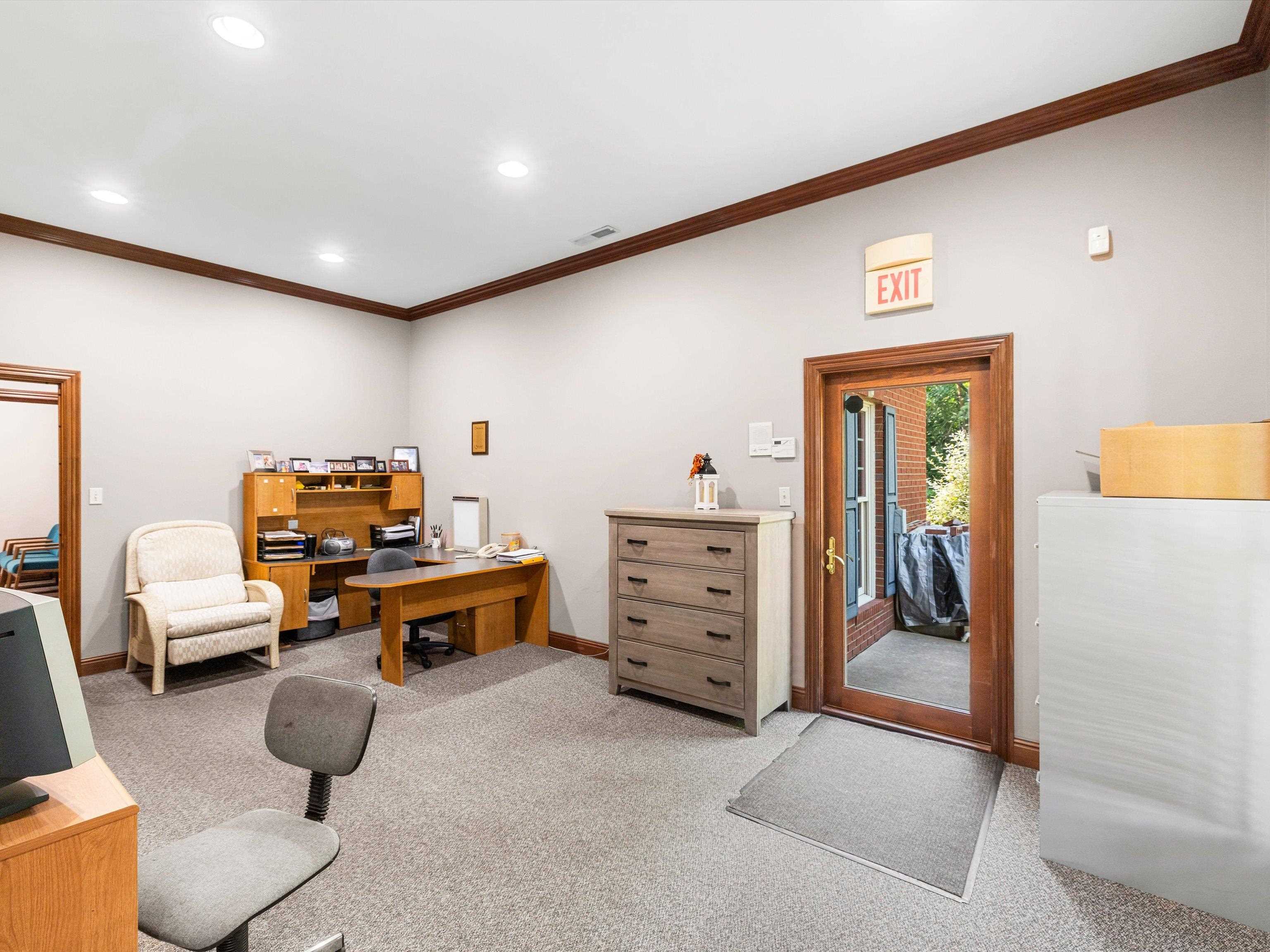 2856 Farrell Crescent, Owensboro, Kentucky 42301, ,Office,For Sale,Farrell Crescent,92471