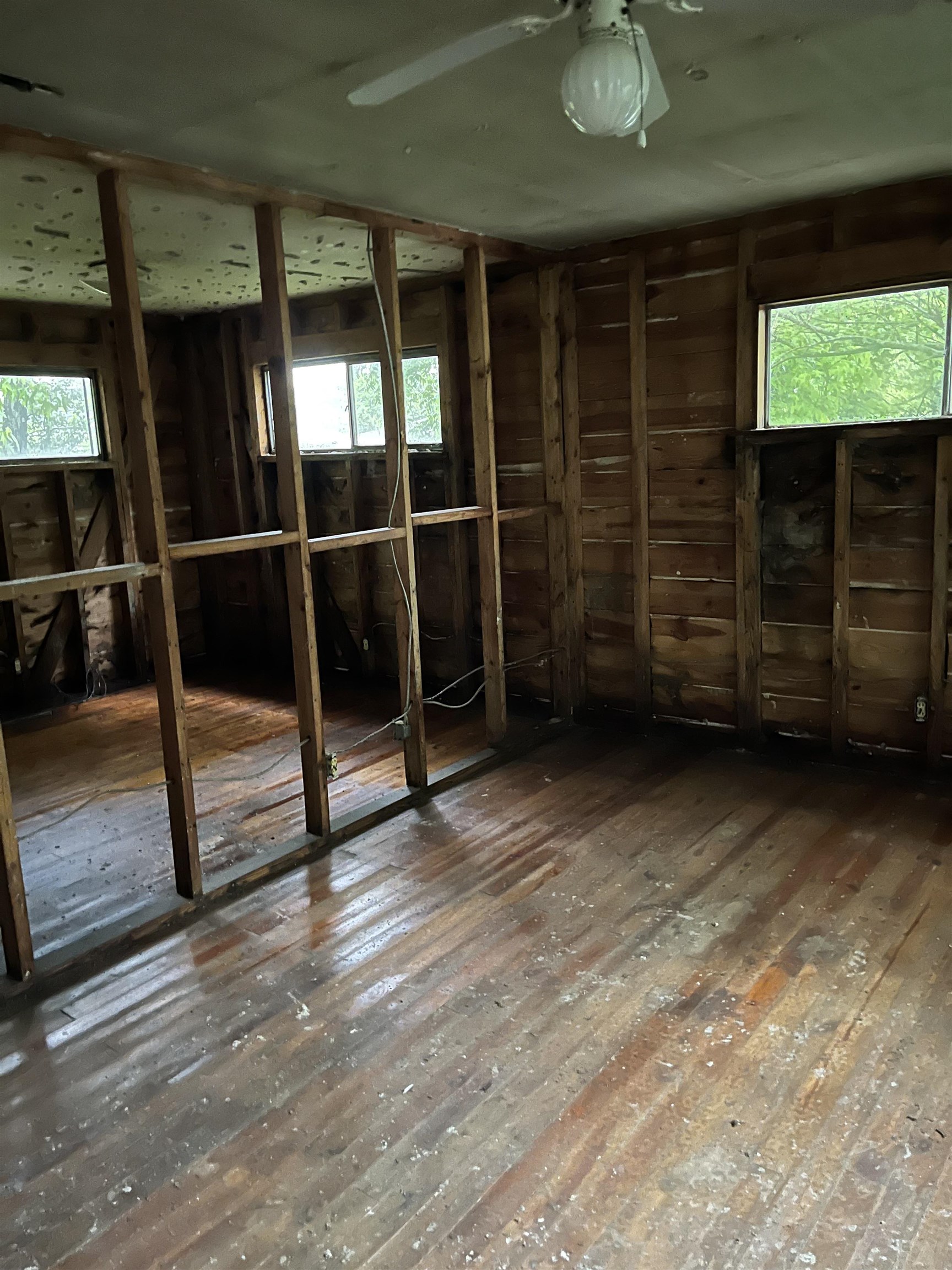 265 Canal St, Rumsey, Kentucky 42371, 2 Bedrooms Bedrooms, ,1 BathroomBathrooms,Single Family Residence,For Sale,Canal St,92473