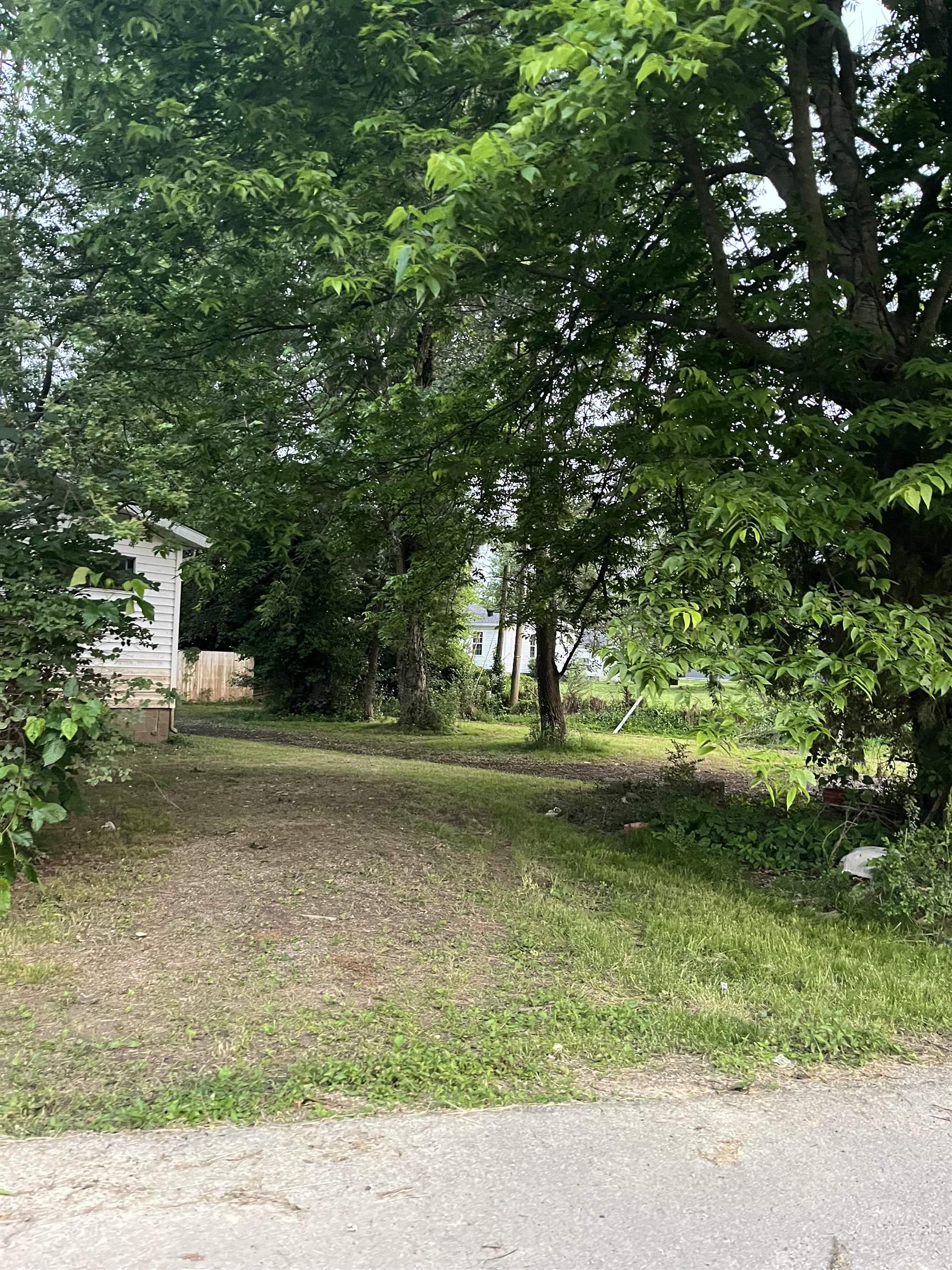 265 Canal St, Rumsey, Kentucky 42371, 2 Bedrooms Bedrooms, ,1 BathroomBathrooms,Single Family Residence,For Sale,Canal St,92473