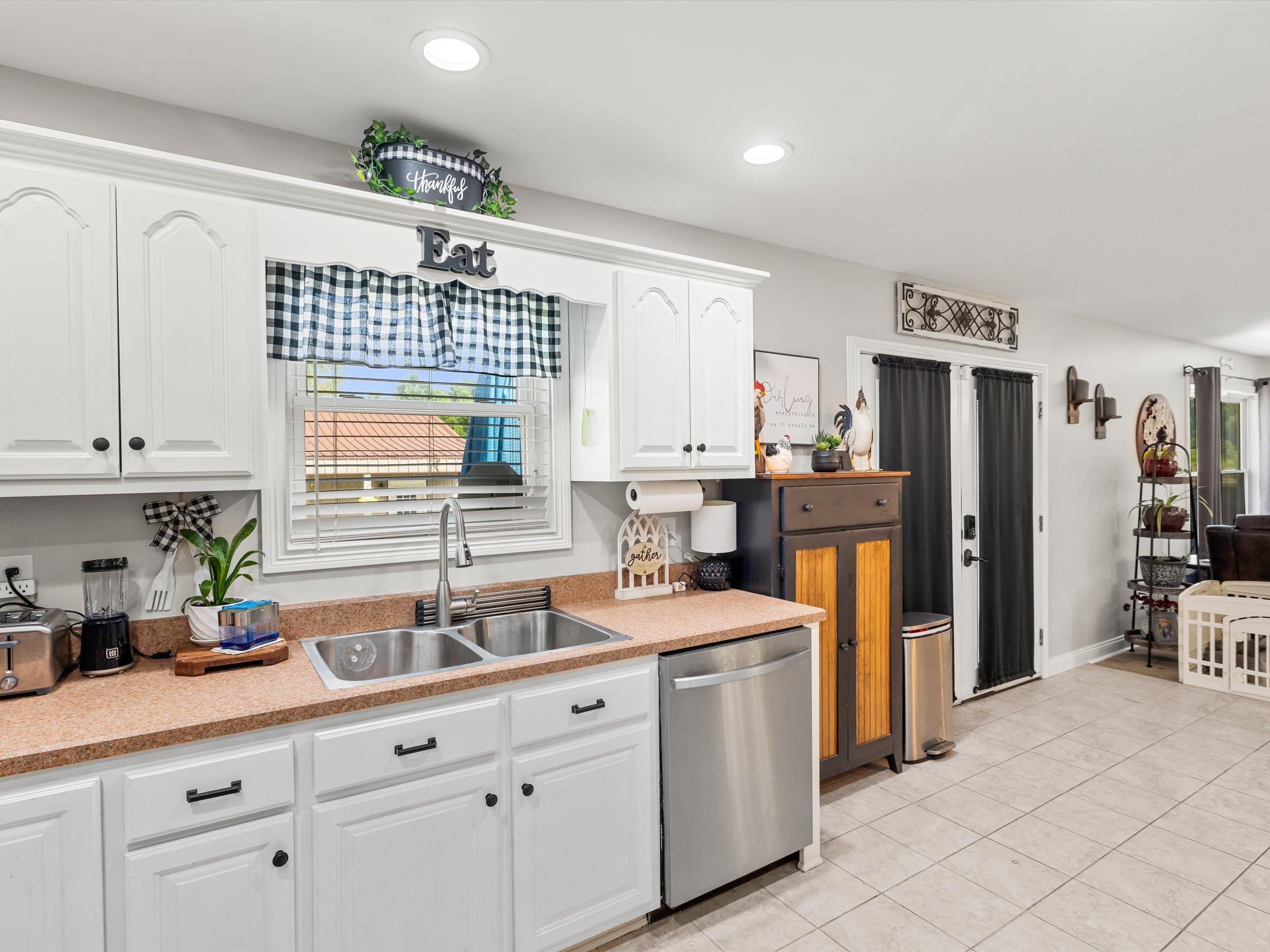 60 Lewisport Heights Ln, Lewisport, Kentucky 42351, 3 Bedrooms Bedrooms, ,2 BathroomsBathrooms,Single Family Residence,For Sale,Lewisport Heights Ln,92475