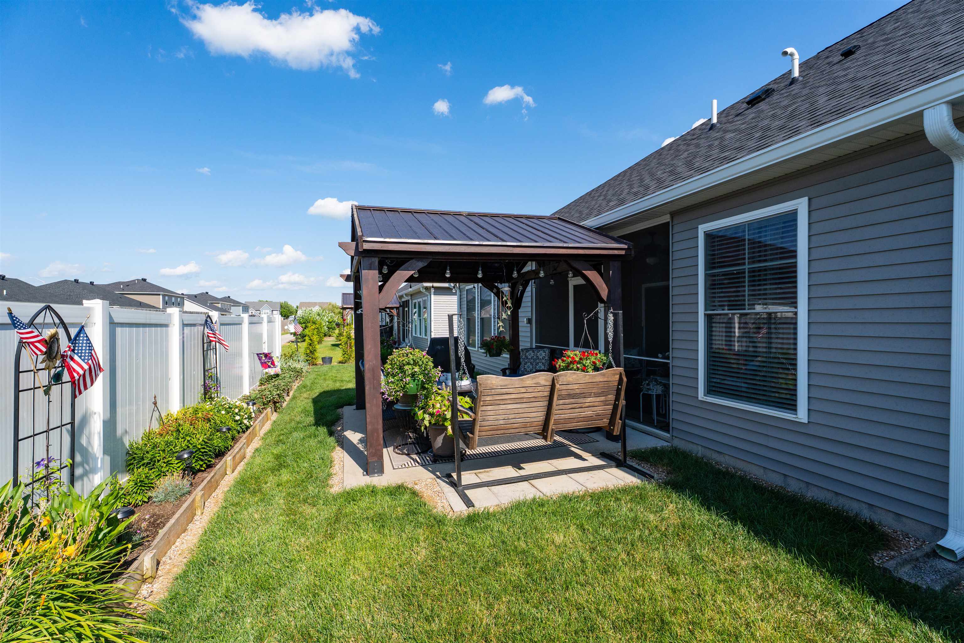 2349 Watson Circle, Owensboro, Kentucky 42301, 2 Bedrooms Bedrooms, ,2 BathroomsBathrooms,Single Family Residence,For Sale,Watson Circle,92477
