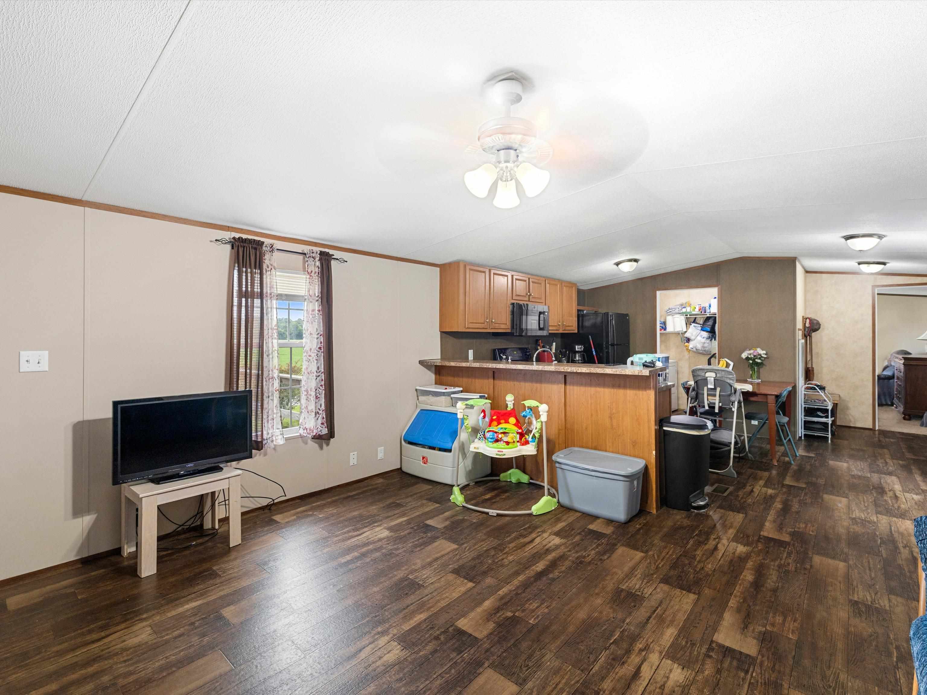 543 Marvins Chapel Road, Hartford, Kentucky 42347, 3 Bedrooms Bedrooms, ,2 BathroomsBathrooms,Single Family Residence,For Sale,Marvins Chapel Road,92480