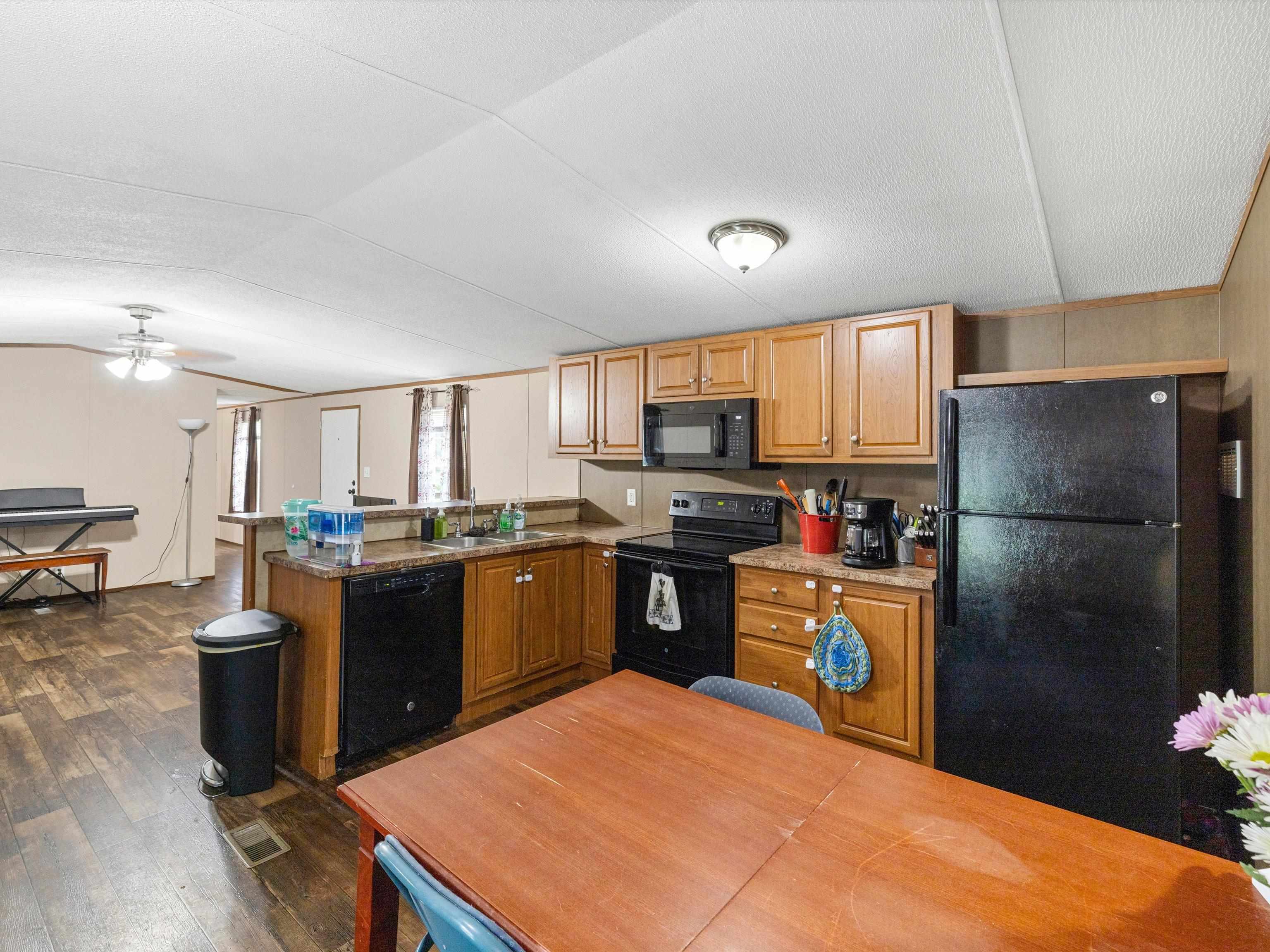 543 Marvins Chapel Road, Hartford, Kentucky 42347, 3 Bedrooms Bedrooms, ,2 BathroomsBathrooms,Single Family Residence,For Sale,Marvins Chapel Road,92480