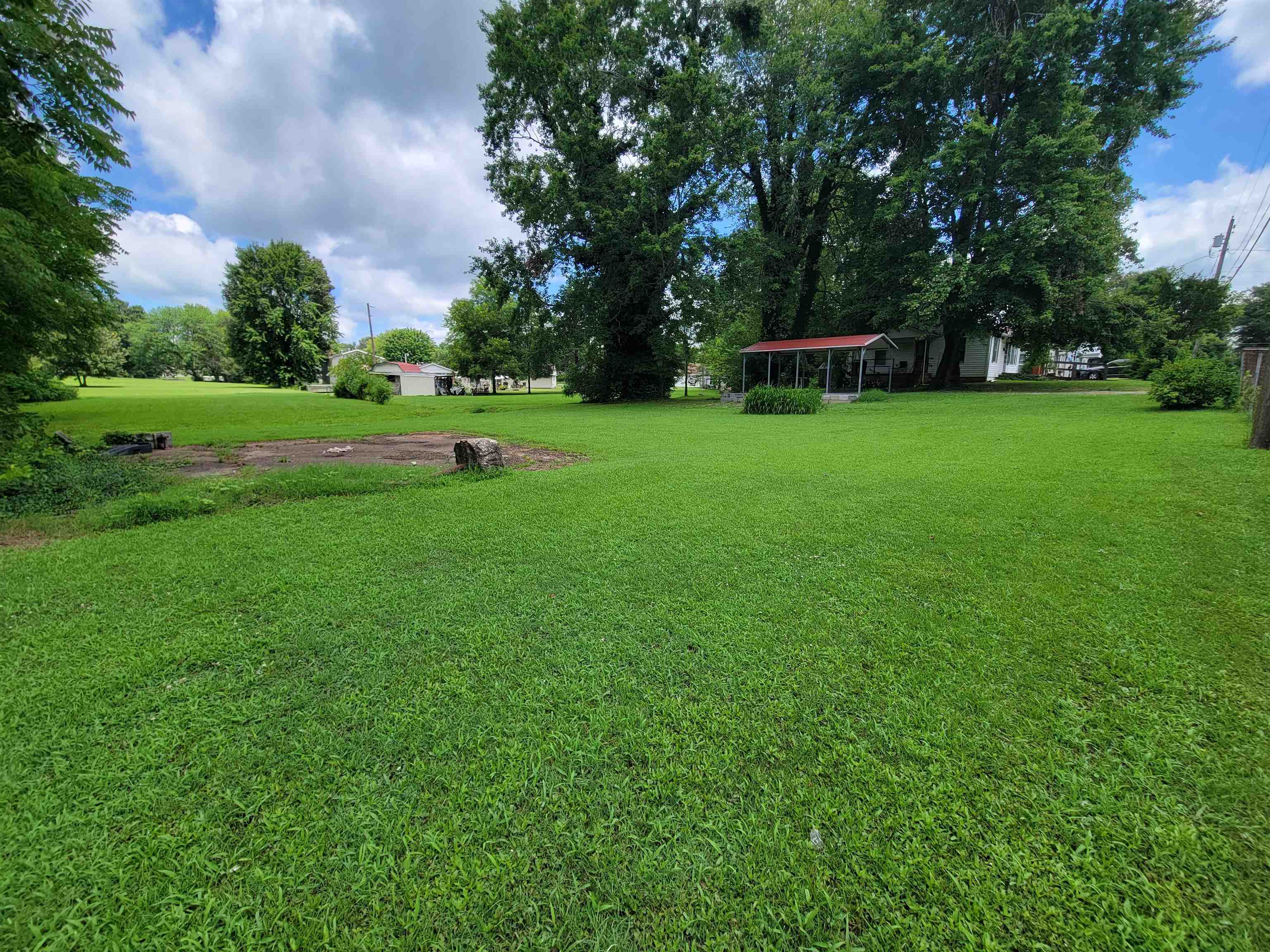 825 W. 4th St., Beaver Dam, Kentucky 42320, 3 Bedrooms Bedrooms, ,1 BathroomBathrooms,Single Family Residence,For Sale,W. 4th St.,92483