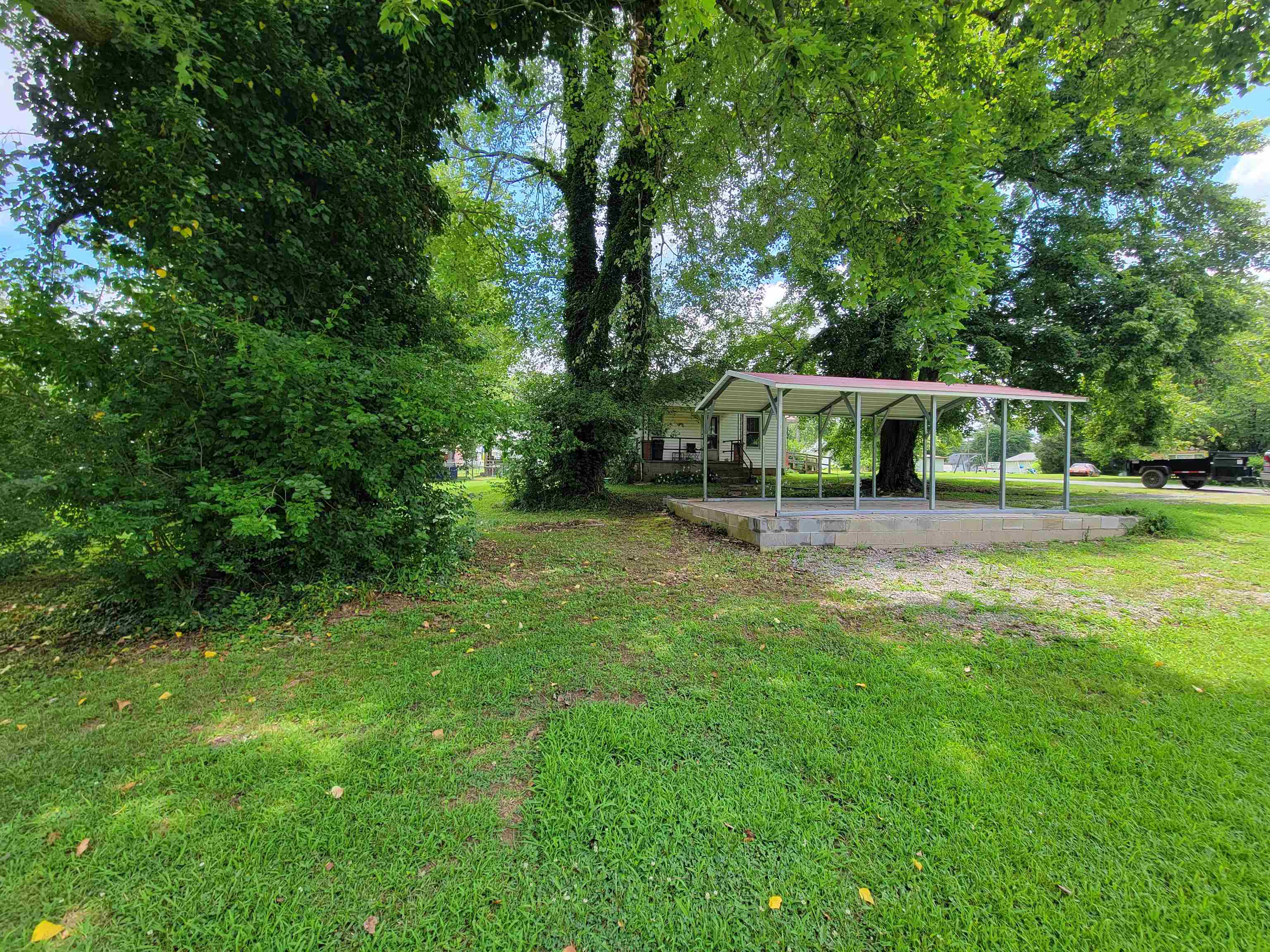 825 W. 4th St., Beaver Dam, Kentucky 42320, 3 Bedrooms Bedrooms, ,1 BathroomBathrooms,Single Family Residence,For Sale,W. 4th St.,92483