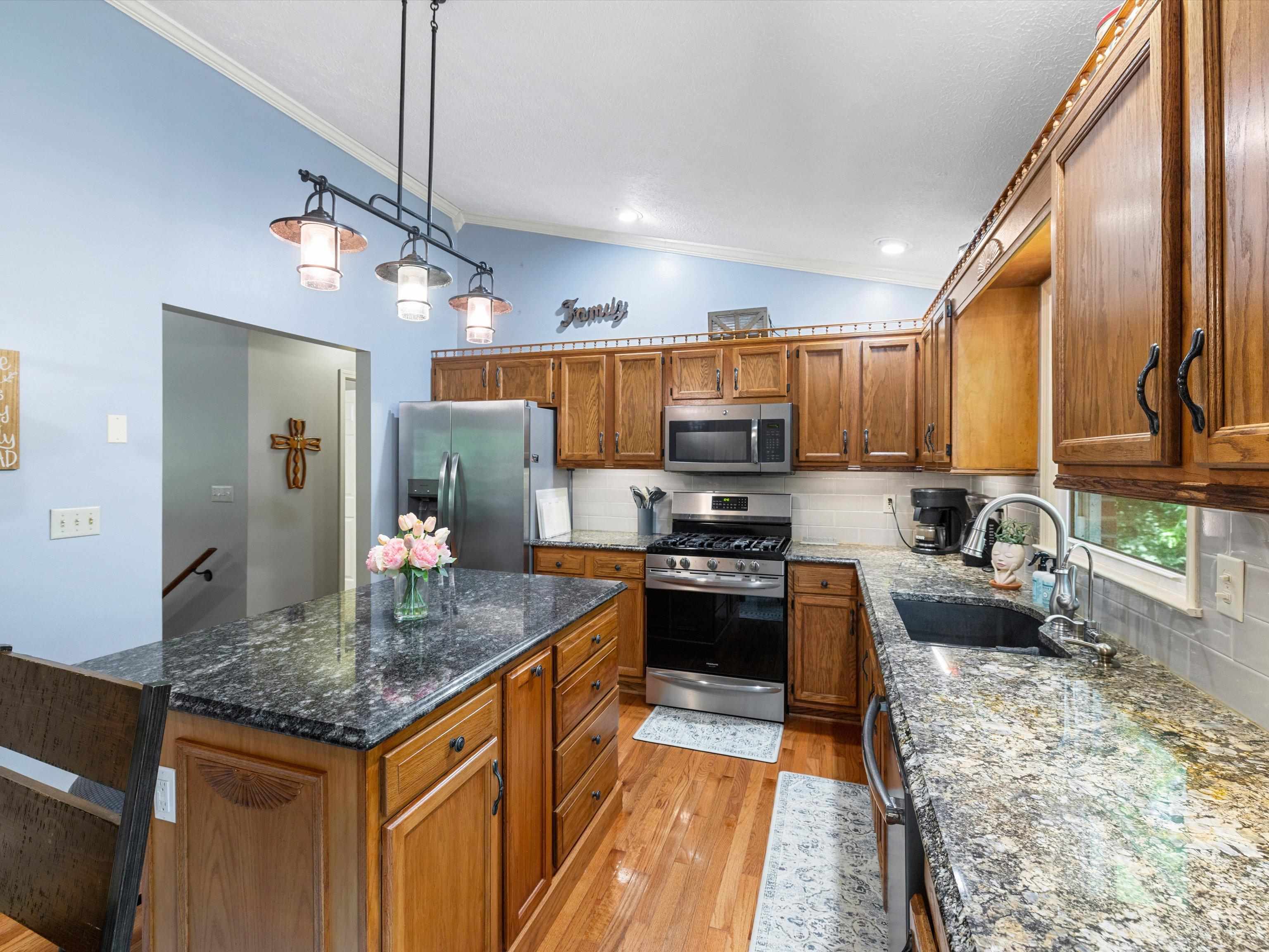 1555 Graves Ln., Maceo, Kentucky 42355, 3 Bedrooms Bedrooms, ,2 BathroomsBathrooms,Single Family Residence,For Sale,Graves Ln.,92484