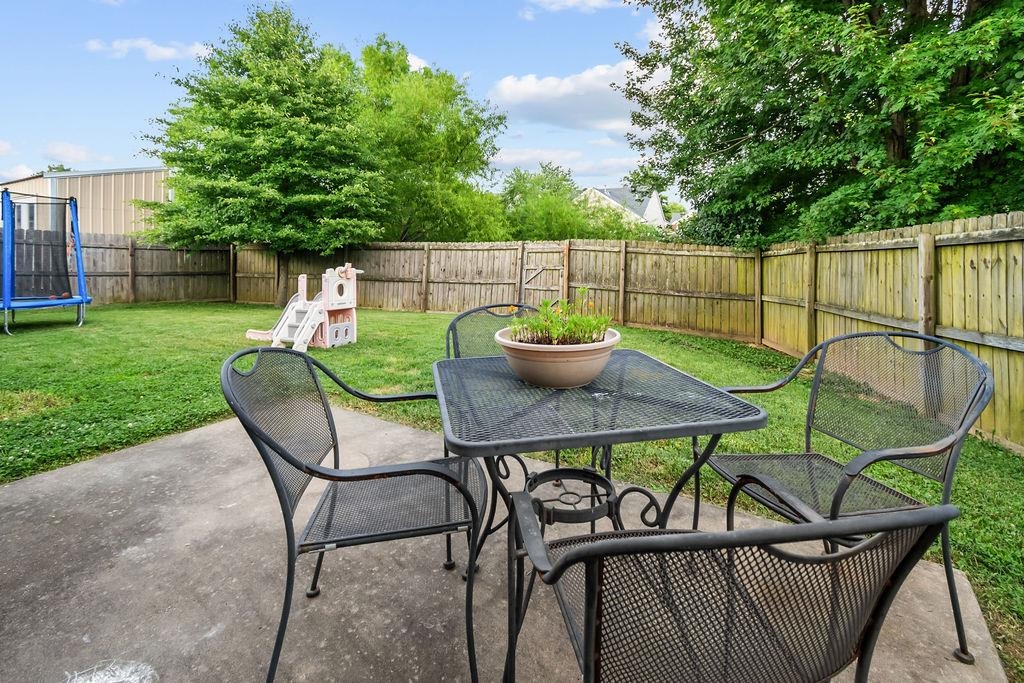 2585 Landing Terrace, Owensboro, Kentucky 42303, 3 Bedrooms Bedrooms, ,2 BathroomsBathrooms,Single Family Residence,For Sale,Landing Terrace,92486