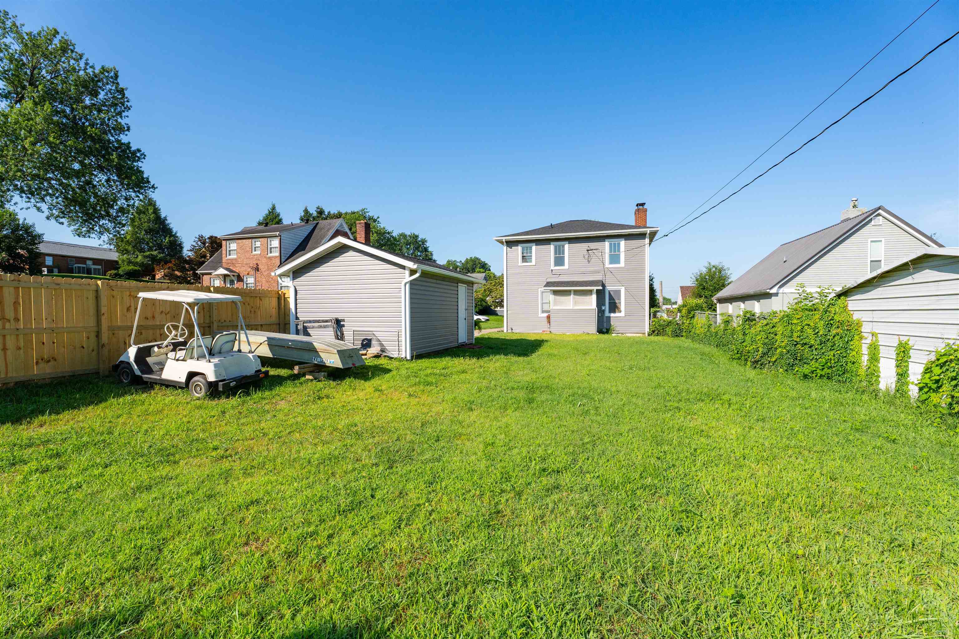 415 Geary Ct., Owensboro, Kentucky 42303, 3 Bedrooms Bedrooms, ,1 BathroomBathrooms,Single Family Residence,For Sale,Geary Ct.,92489