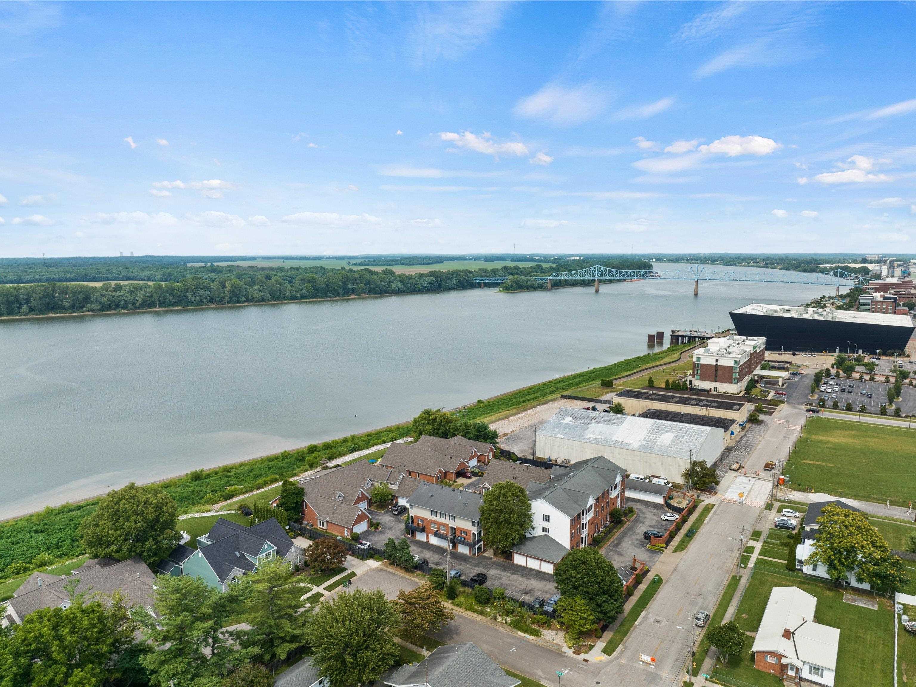 995 First Street, Owensboro, Kentucky 42301, 4 Bedrooms Bedrooms, ,2 BathroomsBathrooms,Single Family Residence,For Sale,First Street,92494
