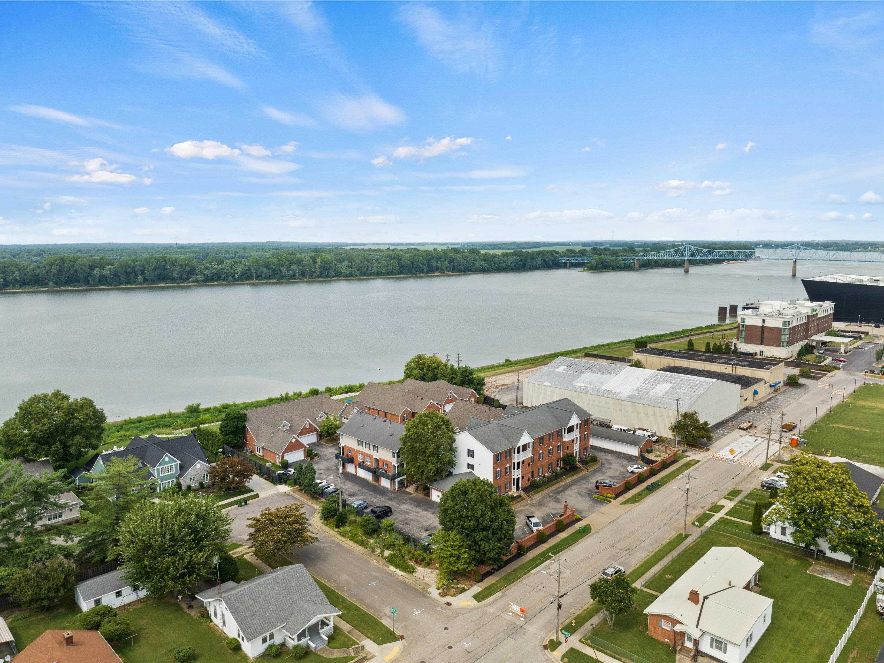 995 First Street, Owensboro, Kentucky 42301, 4 Bedrooms Bedrooms, ,2 BathroomsBathrooms,Single Family Residence,For Sale,First Street,92494