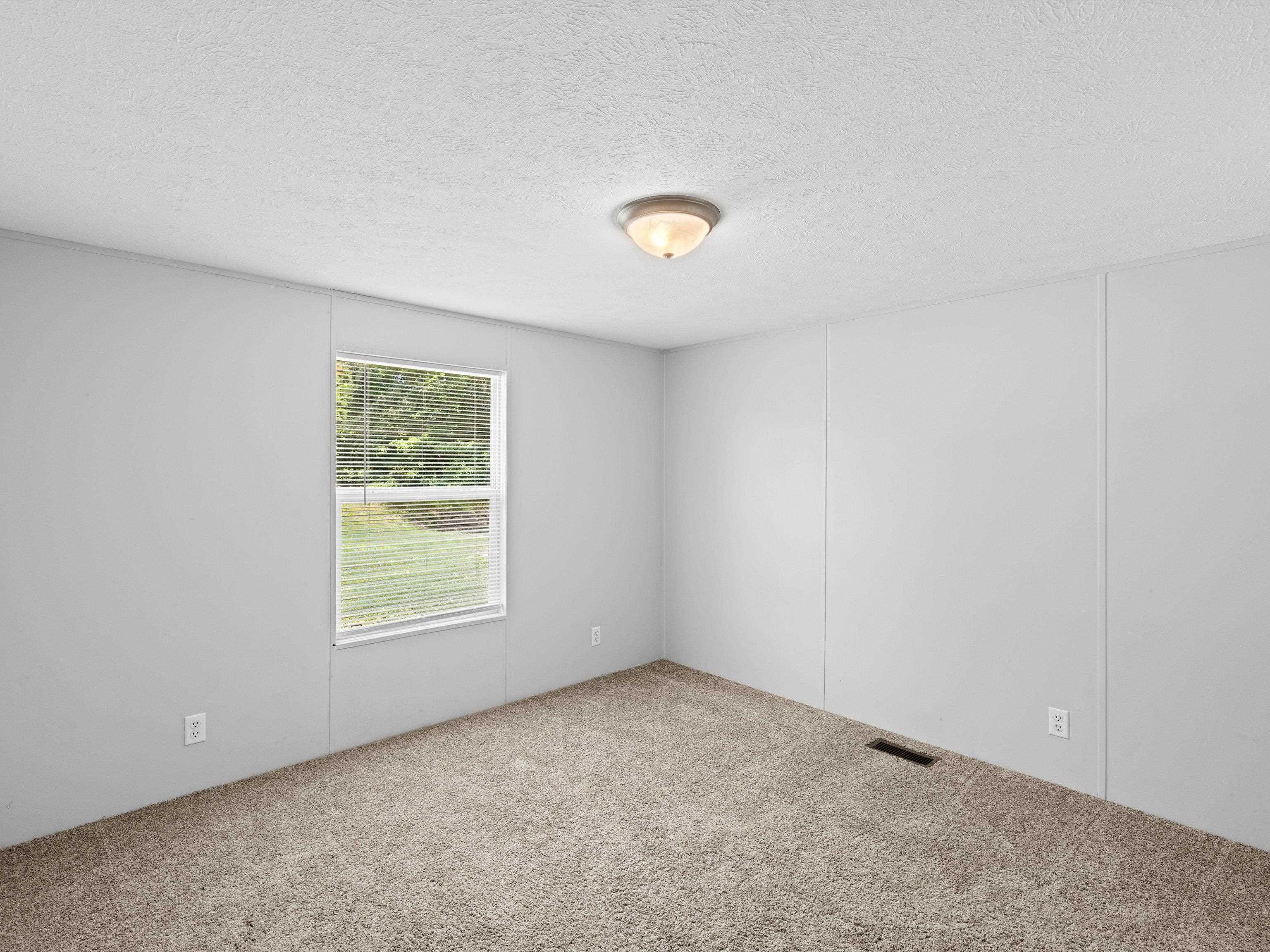 1801 US Hwy 231, Hartford, Kentucky 42347, 5 Bedrooms Bedrooms, ,3 BathroomsBathrooms,Manufactured Home,For Sale,US Hwy 231,92496