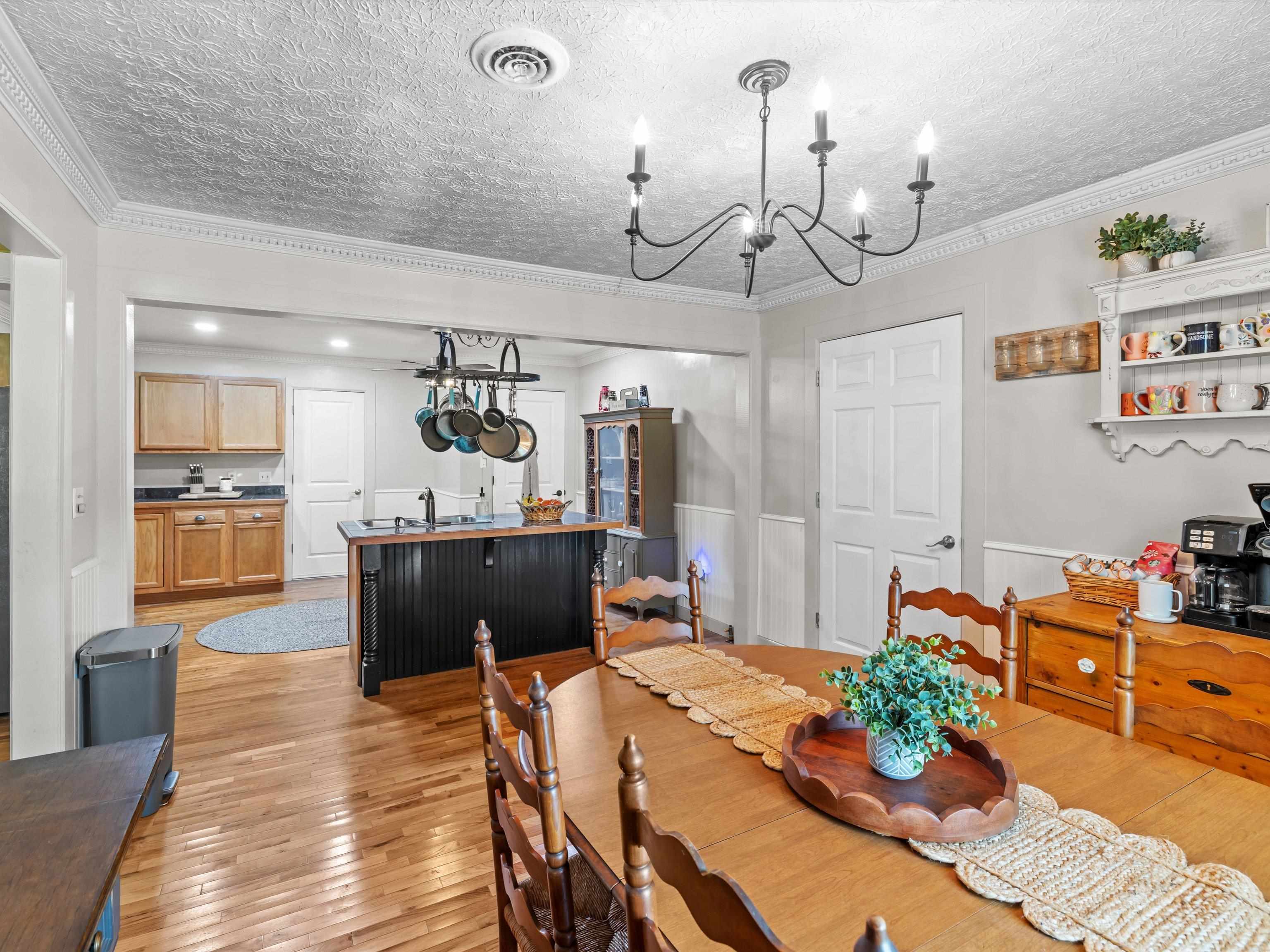 6215 St Rte 54, Fordsville, Kentucky 42343, 3 Bedrooms Bedrooms, ,2 BathroomsBathrooms,Single Family Residence,For Sale,St Rte 54,92497