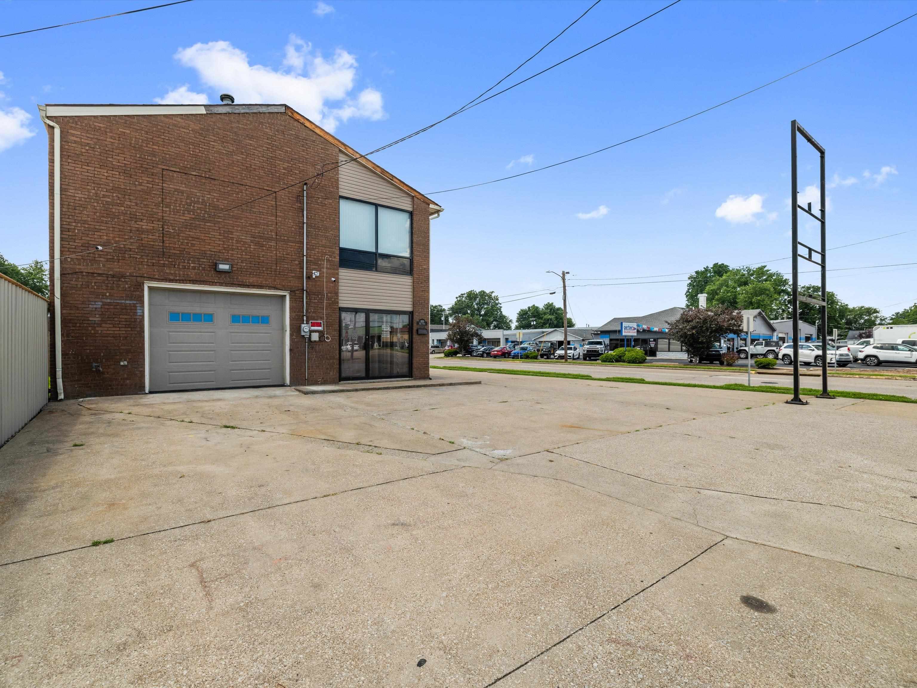 Owensboro, Kentucky 42303, ,Mixed Use,For Sale,92499