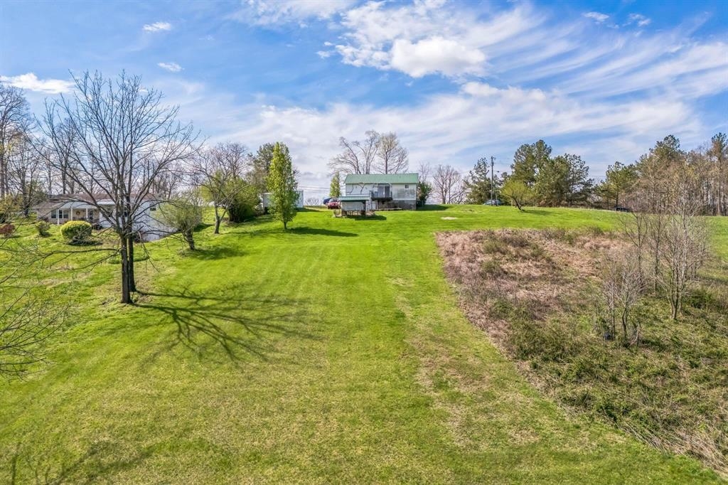 10706 Beaver Dam Rd, Caneyville, Kentucky 42721, 2 Bedrooms Bedrooms, ,1 BathroomBathrooms,Single Family Residence,For Sale,Beaver Dam Rd,92507
