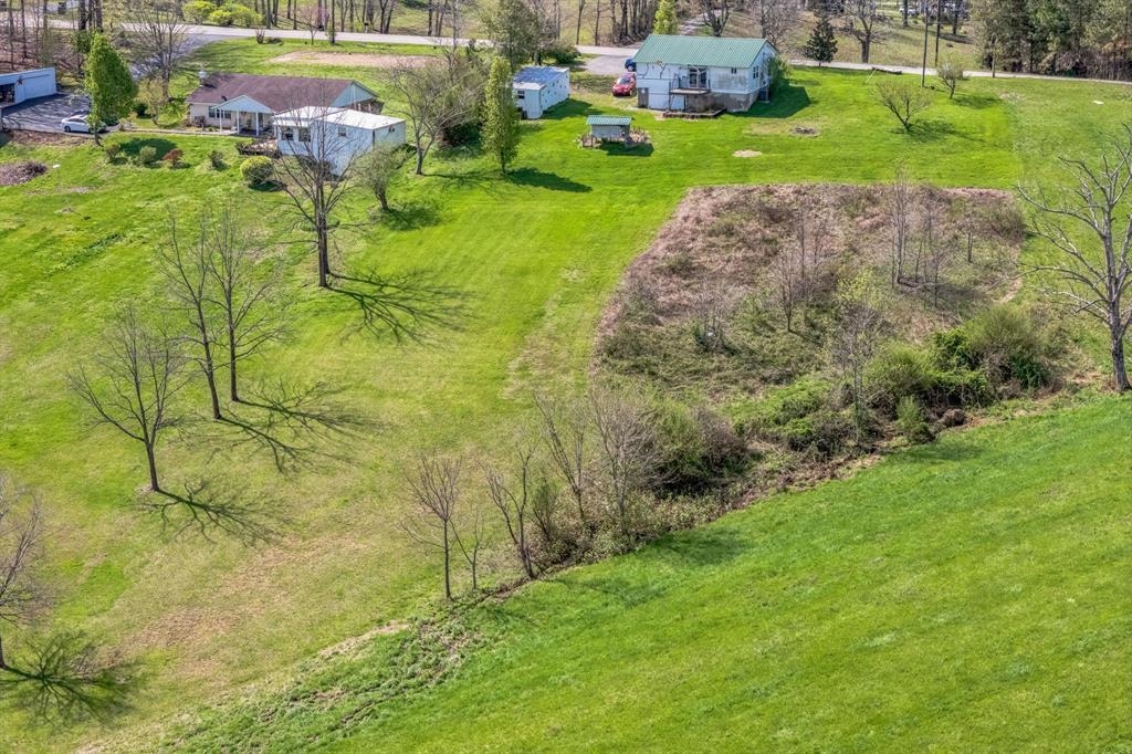10706 Beaver Dam Rd, Caneyville, Kentucky 42721, 2 Bedrooms Bedrooms, ,1 BathroomBathrooms,Single Family Residence,For Sale,Beaver Dam Rd,92507