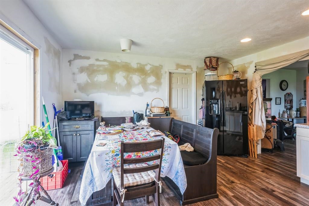 10706 Beaver Dam Rd, Caneyville, Kentucky 42721, 2 Bedrooms Bedrooms, ,1 BathroomBathrooms,Single Family Residence,For Sale,Beaver Dam Rd,92507