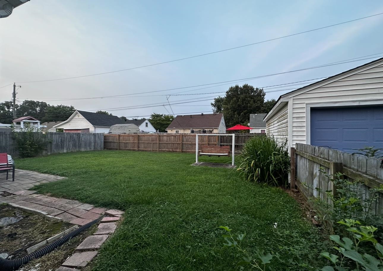 1909 Windsor Ave, Owensboro, Kentucky 42301, 2 Bedrooms Bedrooms, ,1 BathroomBathrooms,Single Family Residence,For Sale,Windsor Ave,92510