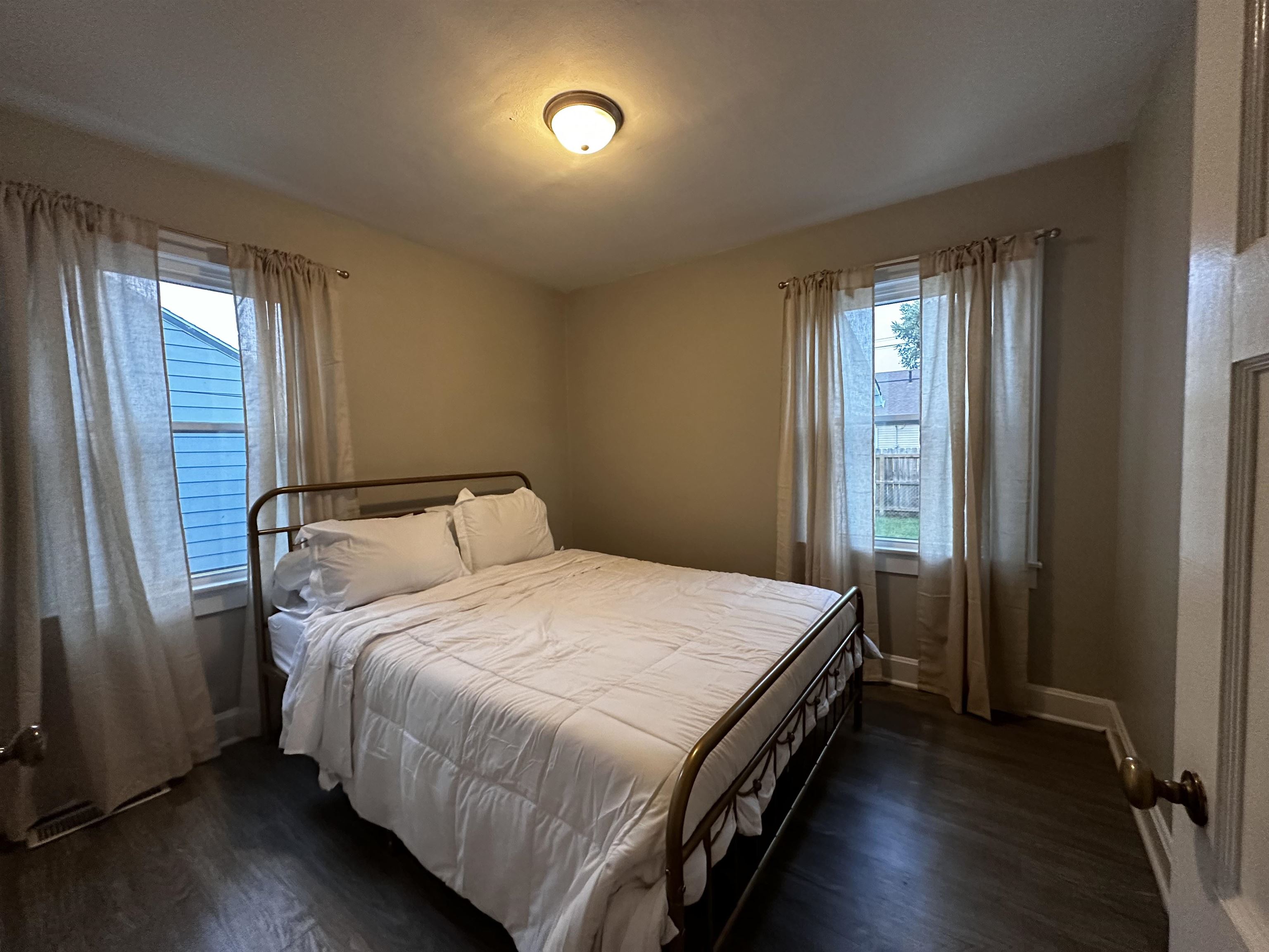 1909 Windsor Ave, Owensboro, Kentucky 42301, 2 Bedrooms Bedrooms, ,1 BathroomBathrooms,Single Family Residence,For Sale,Windsor Ave,92510
