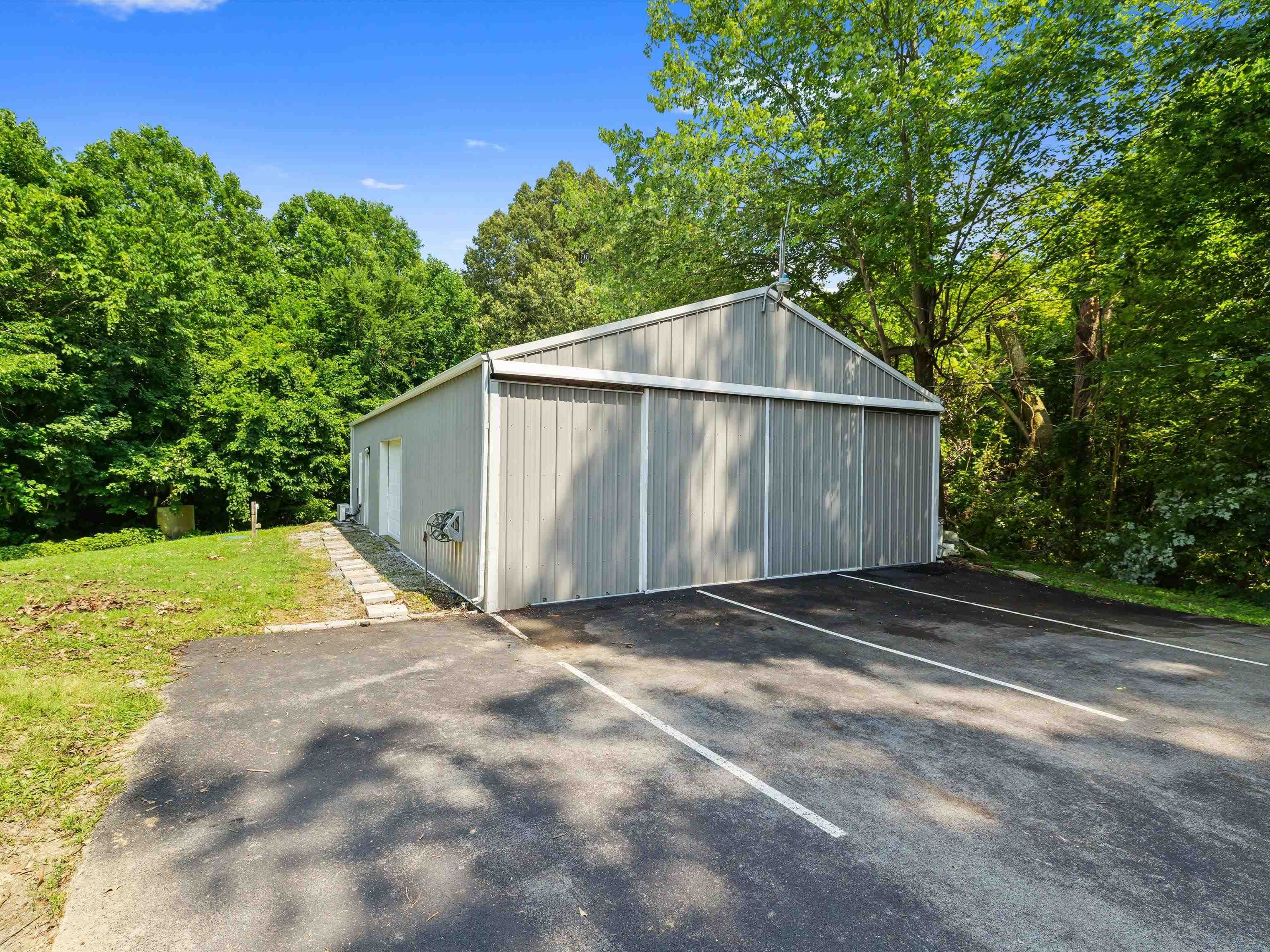 374 Main Street, Sacramento, Kentucky 42372, 4 Bedrooms Bedrooms, ,3 BathroomsBathrooms,Single Family Residence,For Sale,Main Street,92511